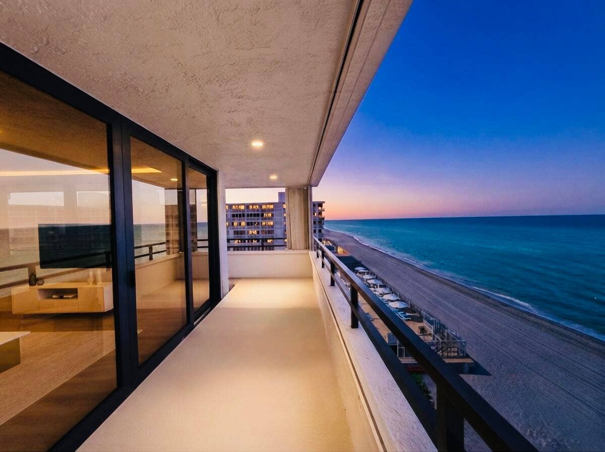 Nt Balcony View N
