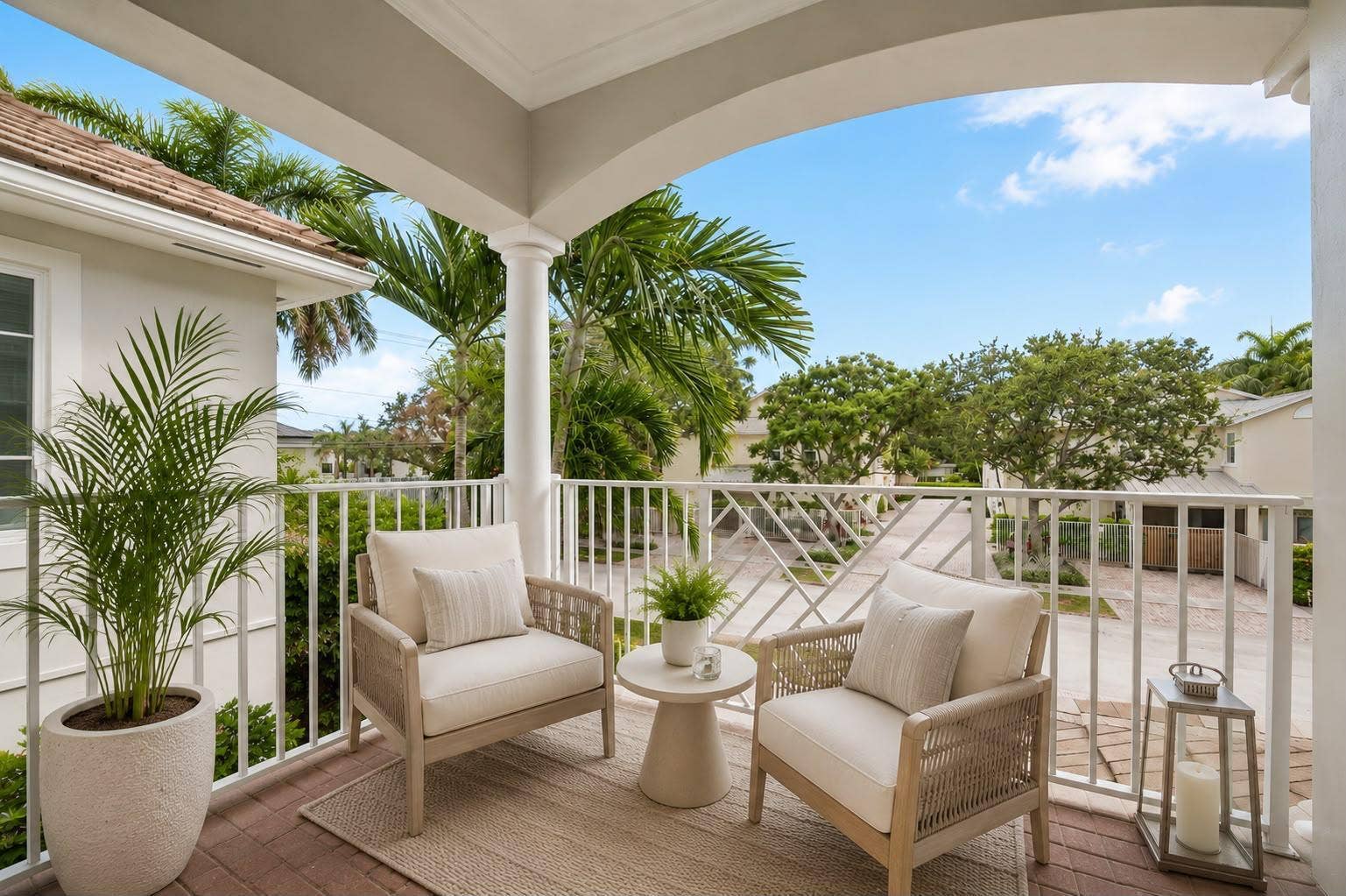 1505 SW 23RD Street, Fort Lauderdale, FL 33315 Imagined with different furniture.
