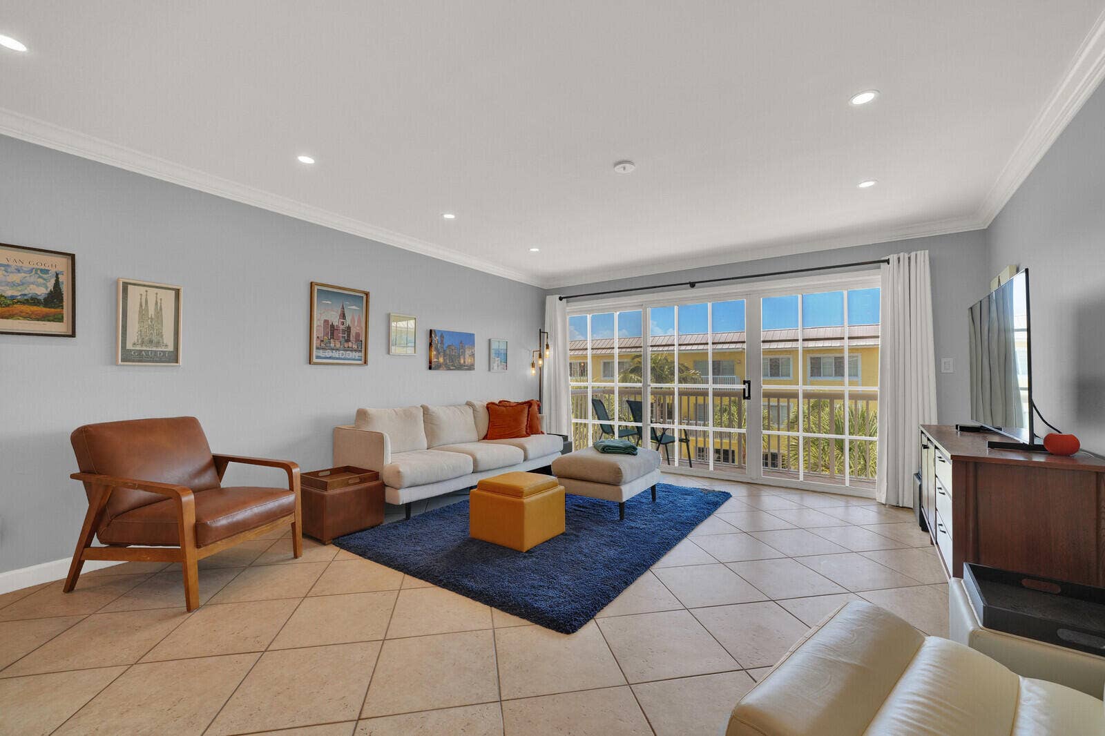 1501 E Broward Boulevard, #810, Fort Lauderdale, FL 33301 Living Room