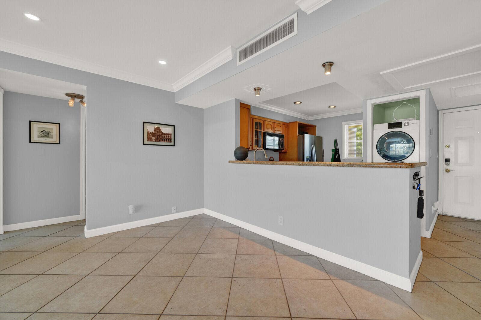 1501 E Broward Boulevard, #810, Fort Lauderdale, FL 33301 Dining Area