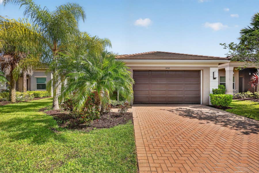 Property photo for 10542 SW Sunray Street, Port St Lucie, FL