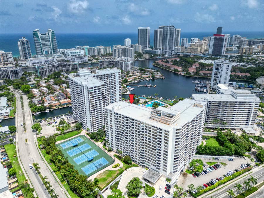Property photo for 600 THREE ISLANDS Boulevard, #1418, Hallandale Beach, FL
