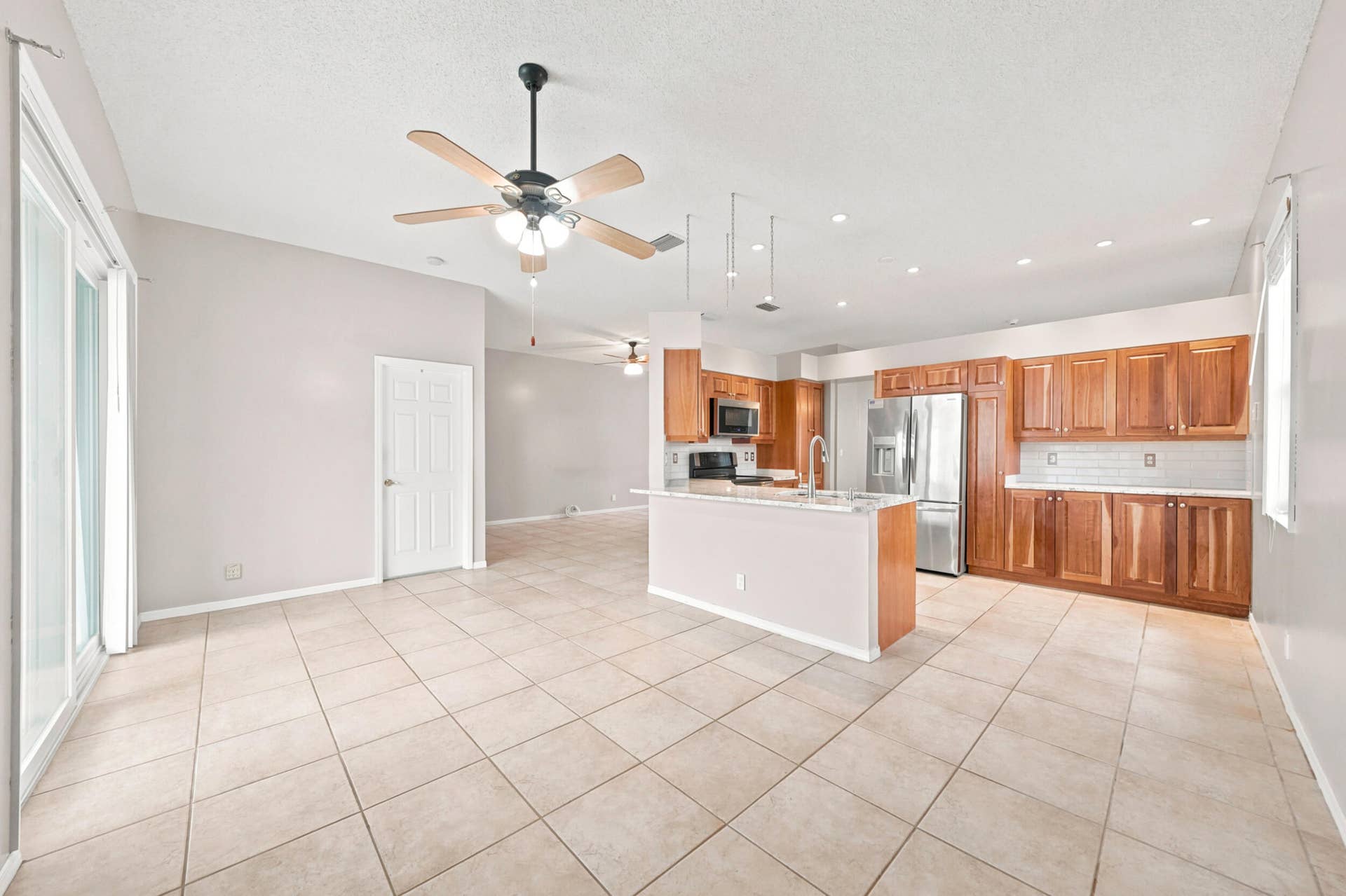 16208 OPAL CREEK Drive, Weston, FL 33331 26_104
