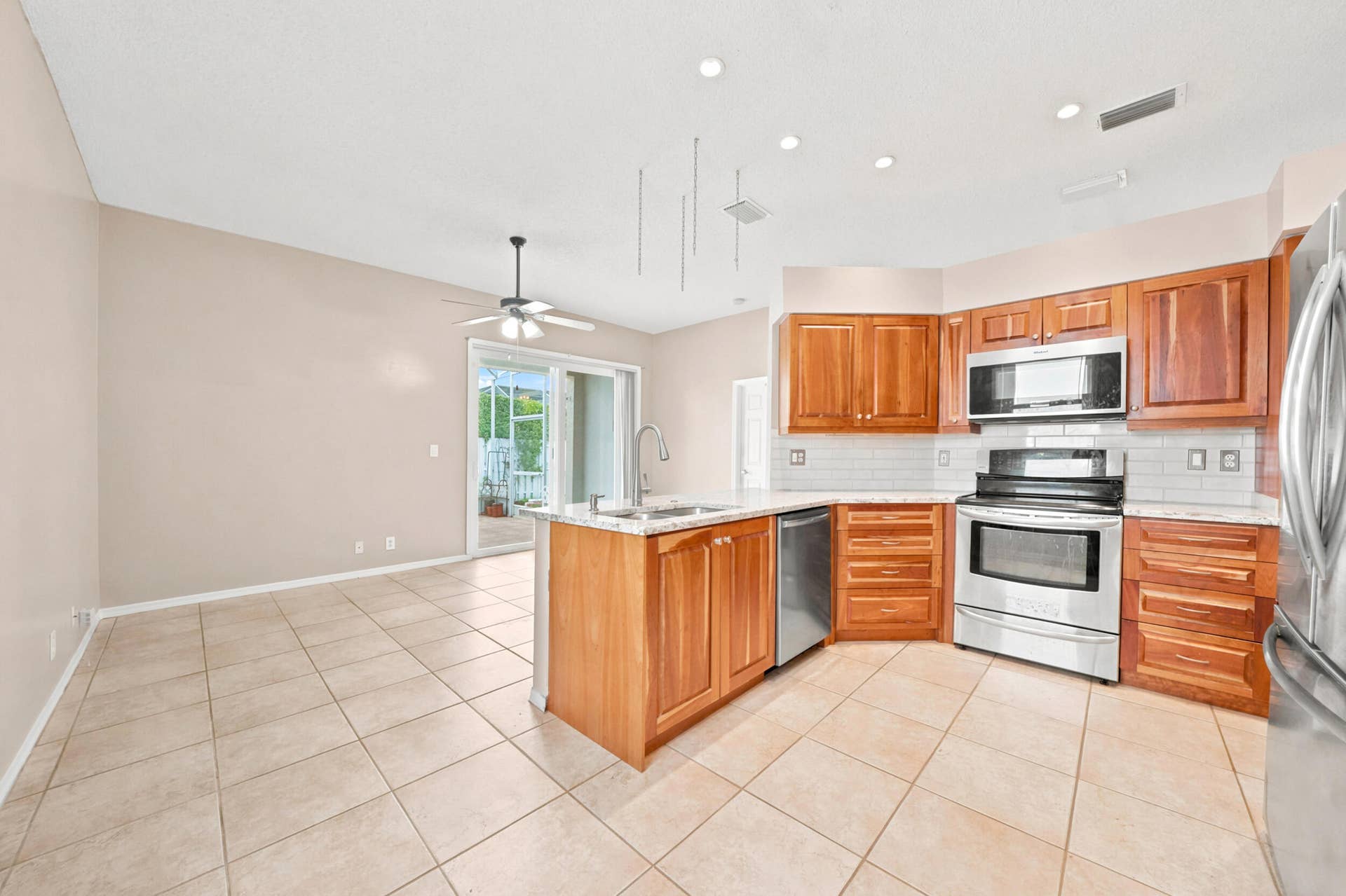 16208 OPAL CREEK Drive, Weston, FL 33331 24_094