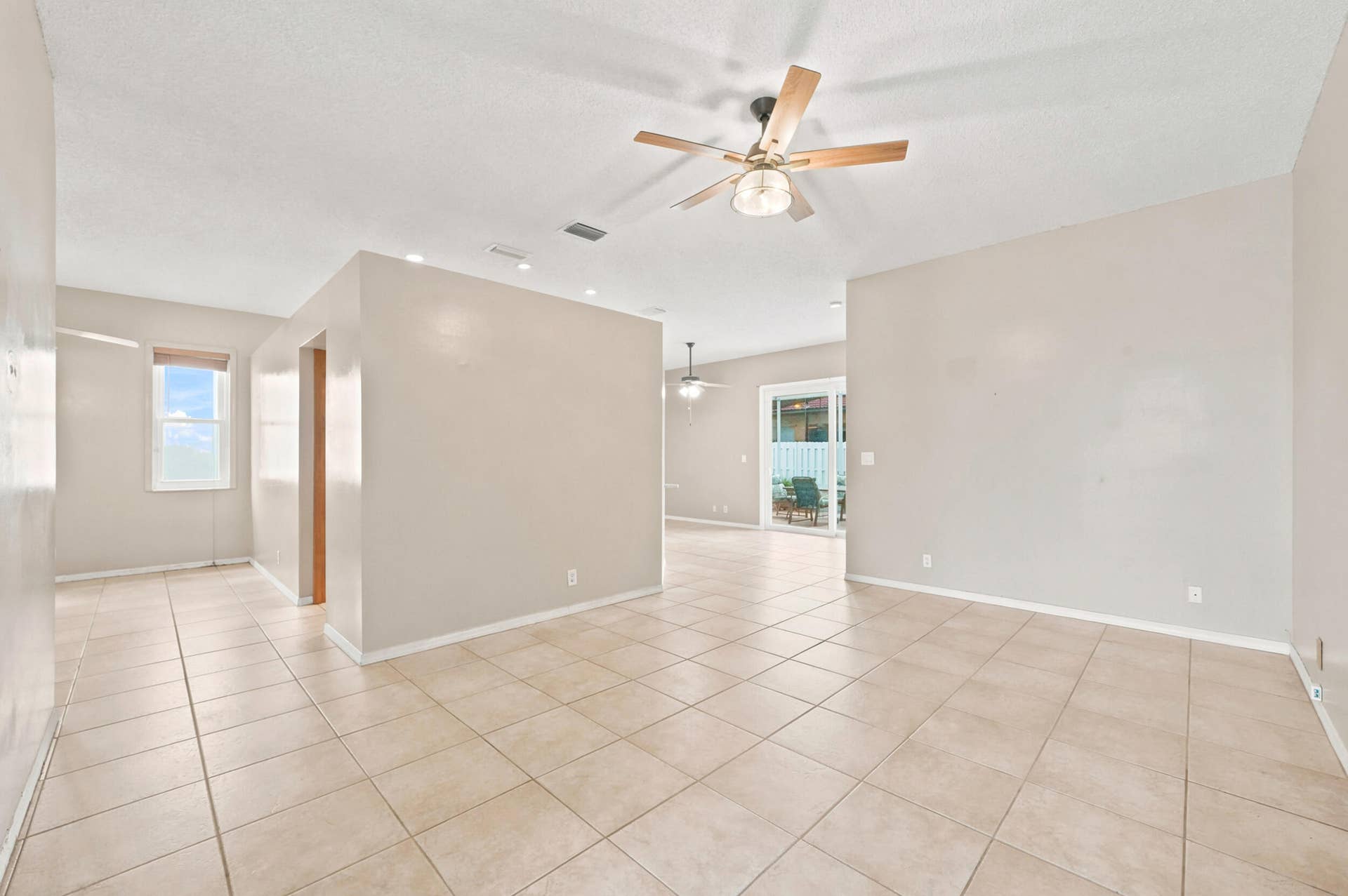 16208 OPAL CREEK Drive, Weston, FL 33331 16_054