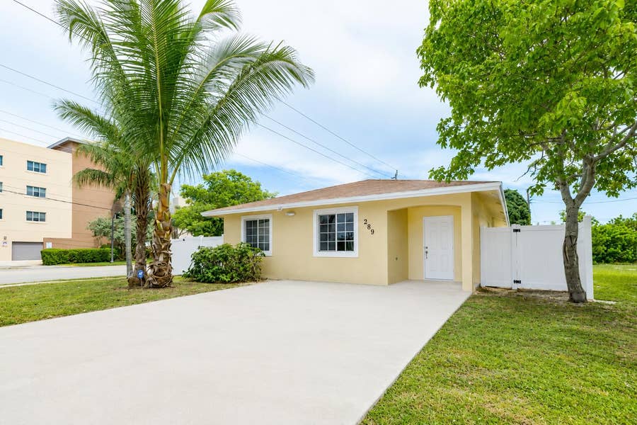 Property photo for 289 SW 3RD Court, Deerfield Beach, FL