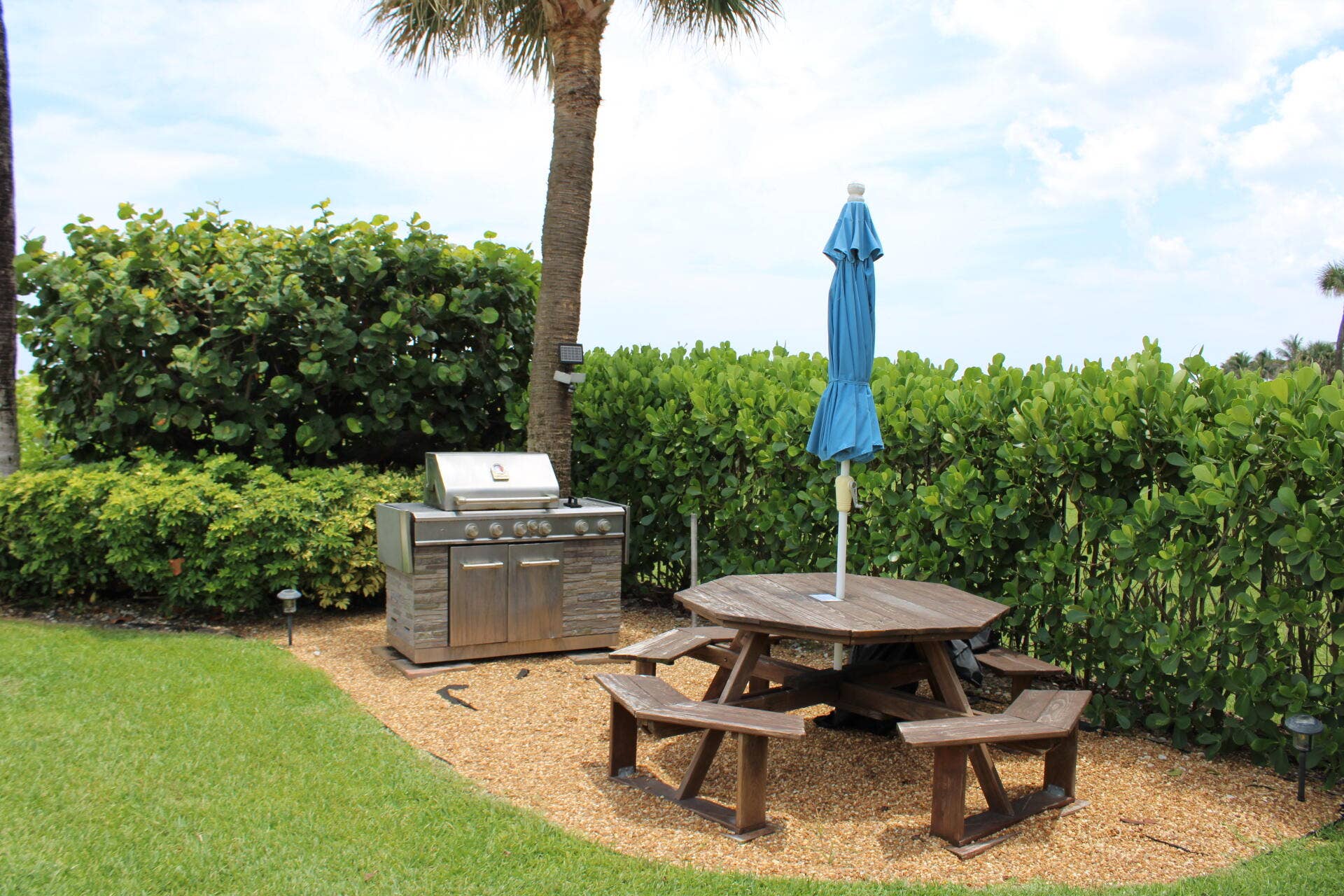 630 OCEAN Drive, #215, Juno Beach, FL 33408 IMG_0513