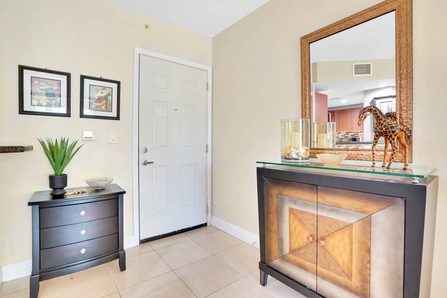 Property photo for 610 CLEMATIS Street, #401, West Palm Beach, FL