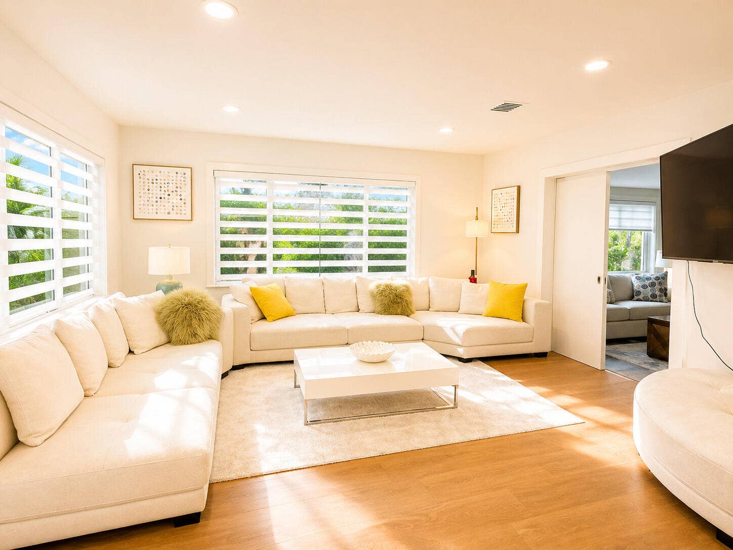 800 SE 11TH Court, Fort Lauderdale, FL 33316 1