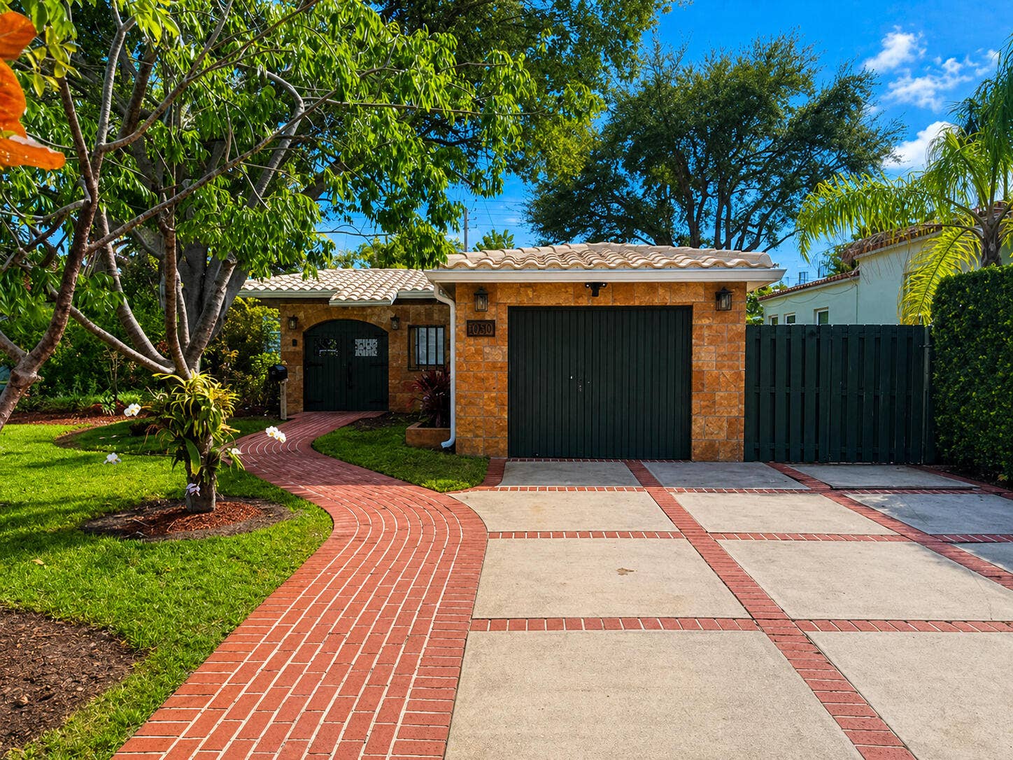 800 SE 11TH Court, Fort Lauderdale, FL 33316 22