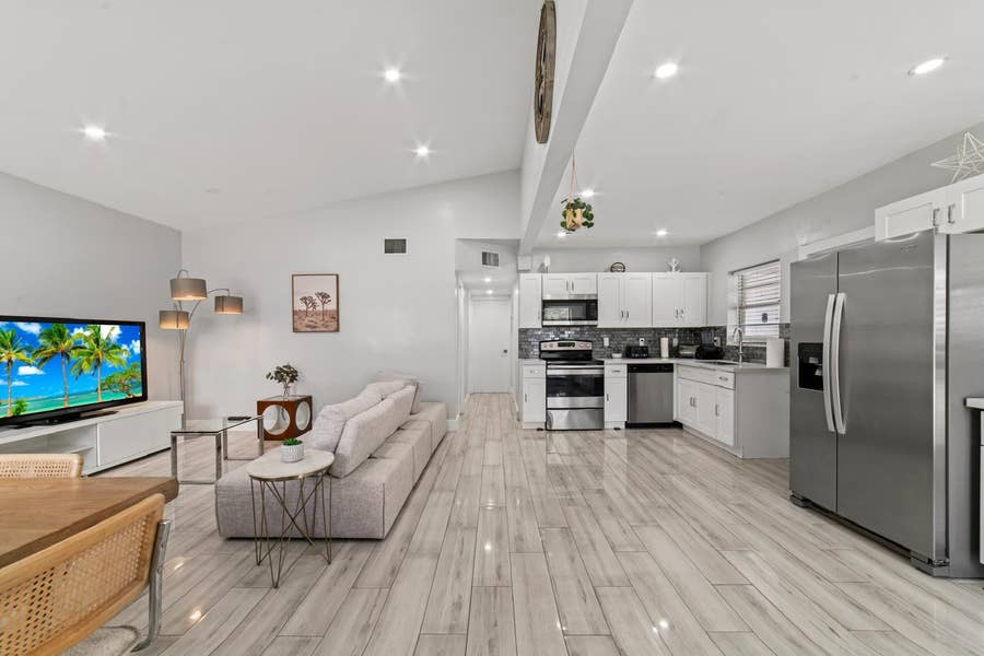Property photo for 371 Kentucky Avenue, Fort Lauderdale, FL