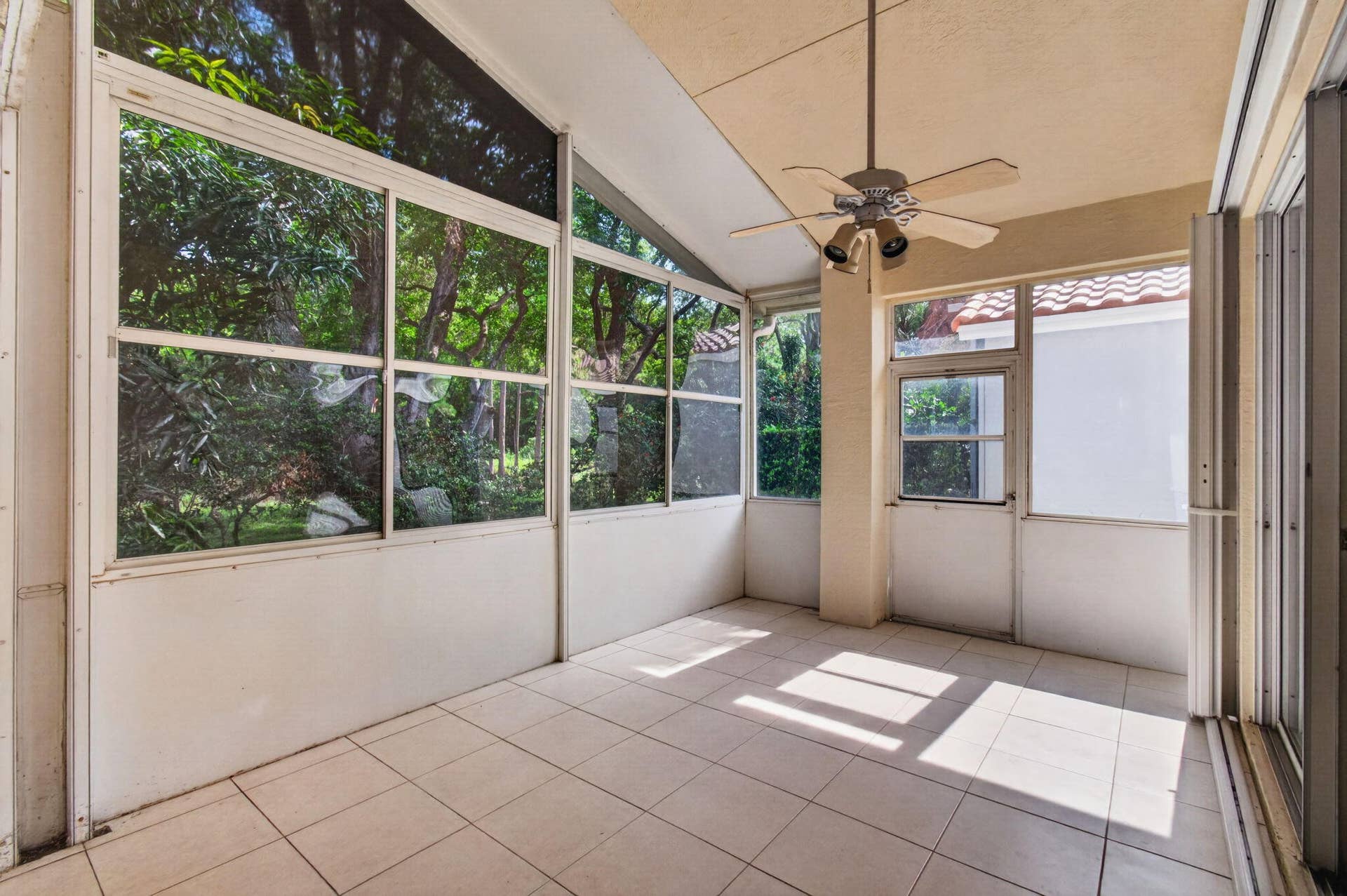 5225 Brookview Drive, Boynton Beach, FL 33437 PATIO