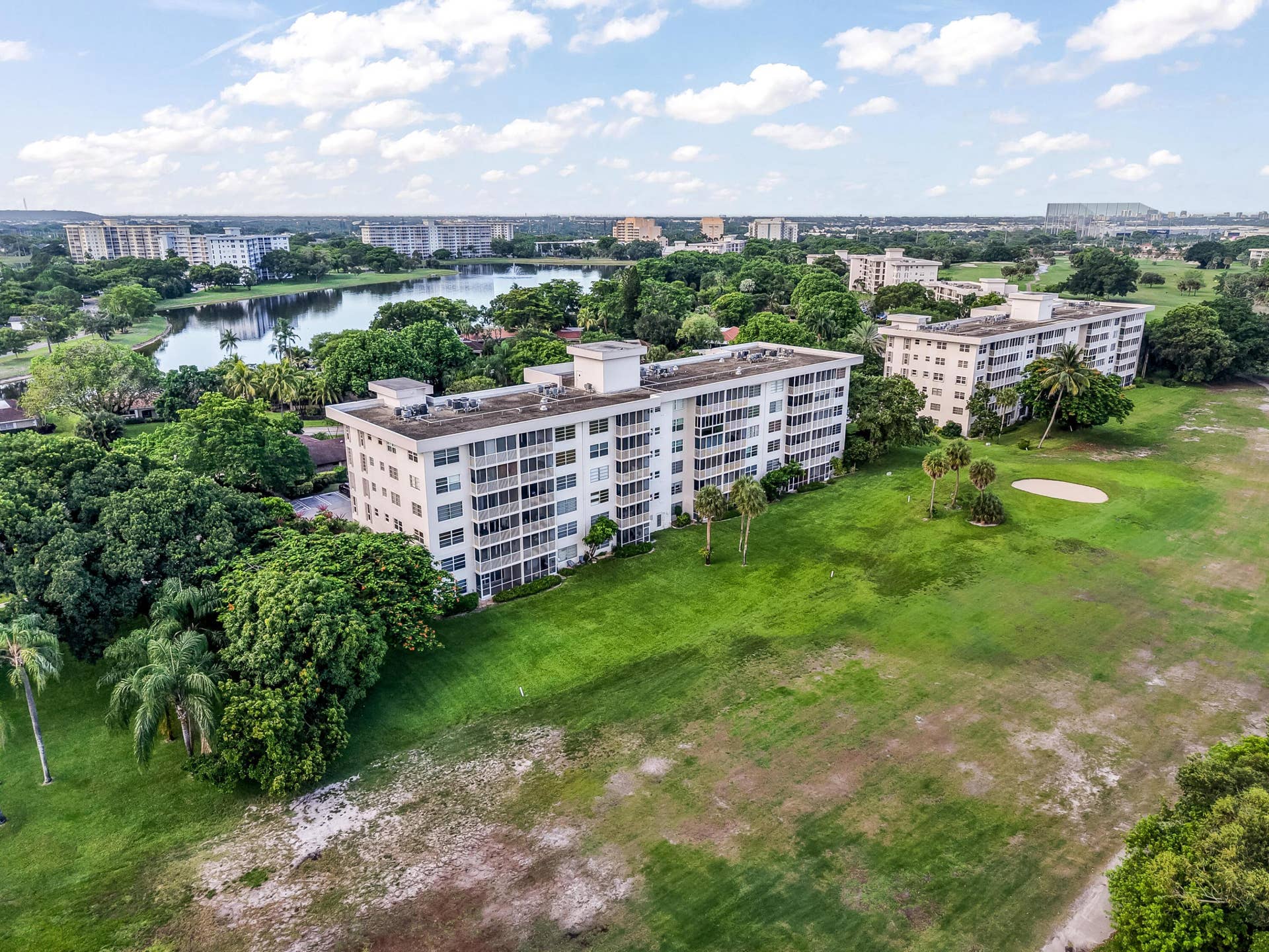 3000 N PALM AIRE Drive, #407, Pompano Beach, FL 33069 3-print-DJI_20260716062252_0723_D