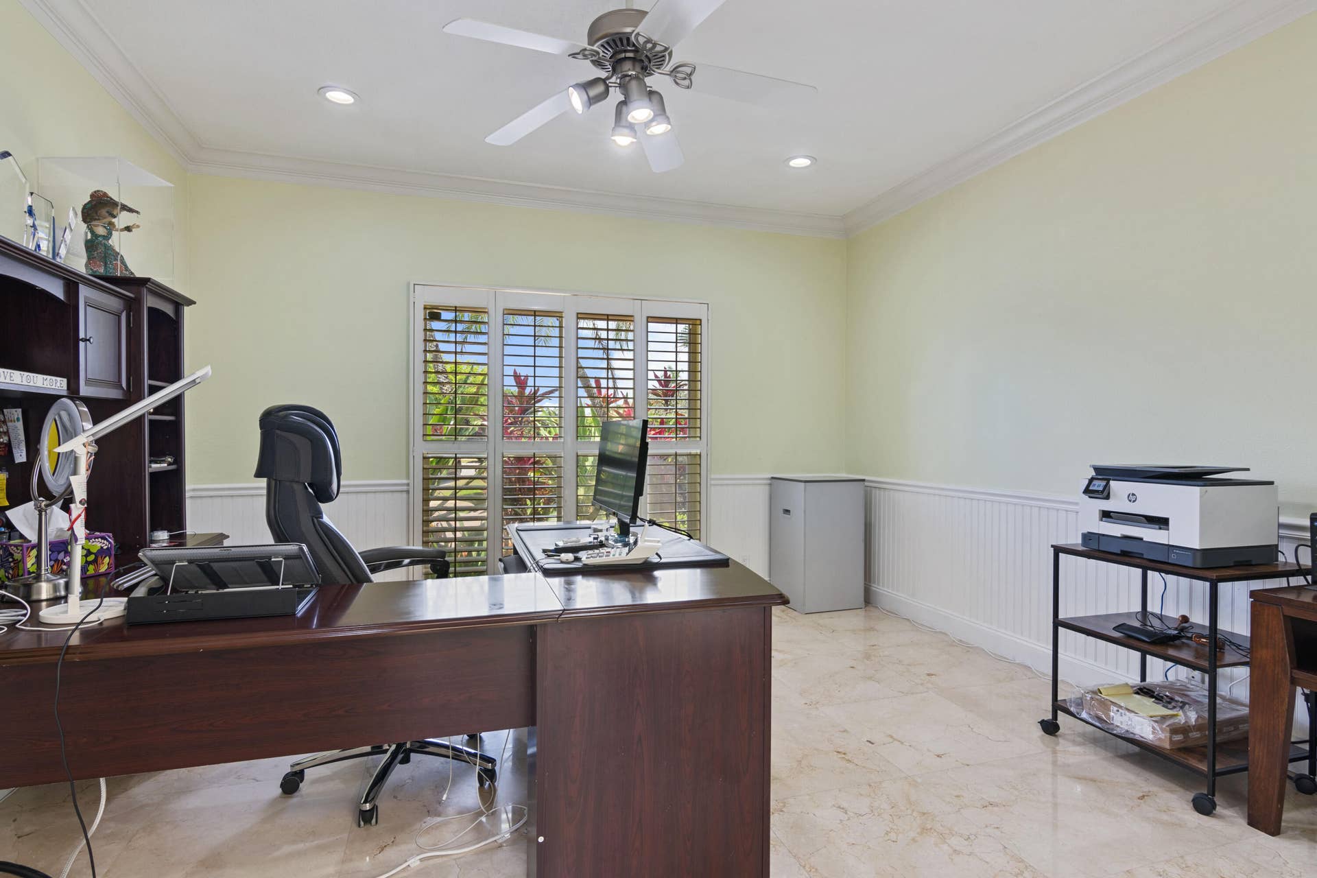 4th bedroom that was used as an office