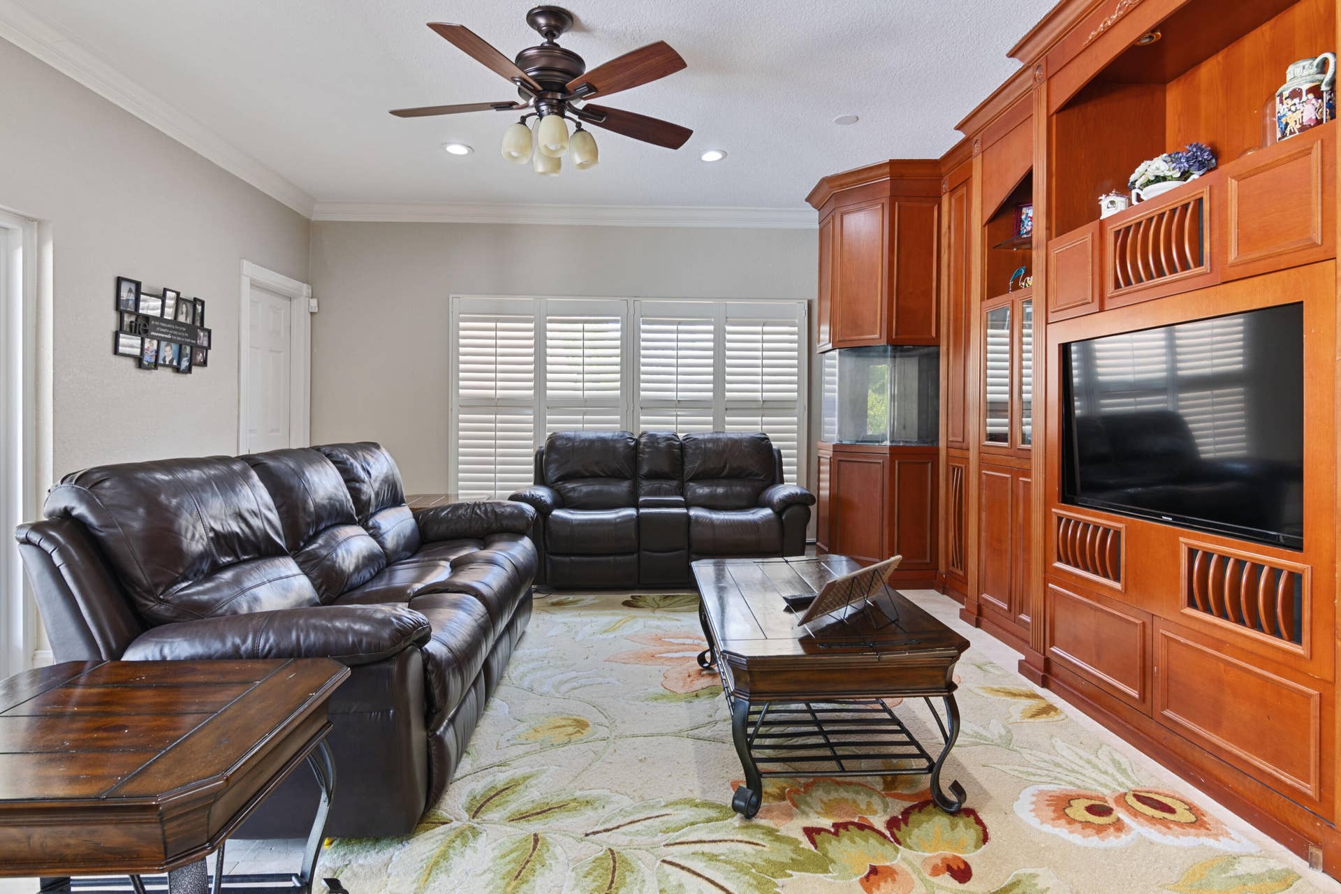 family room 2
