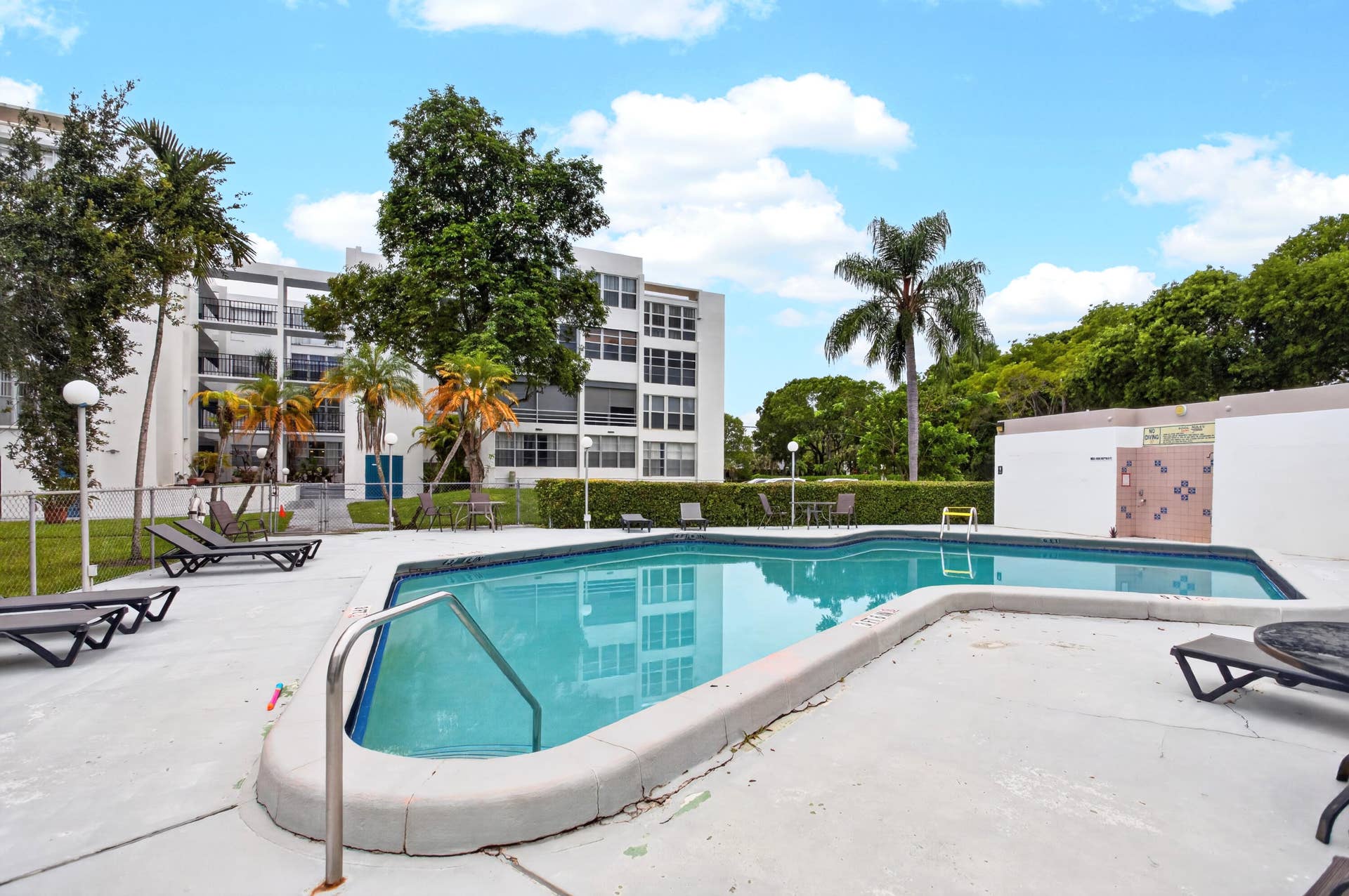 6903 Cypress Road, #B23, Plantation, FL 33317 Pool 3