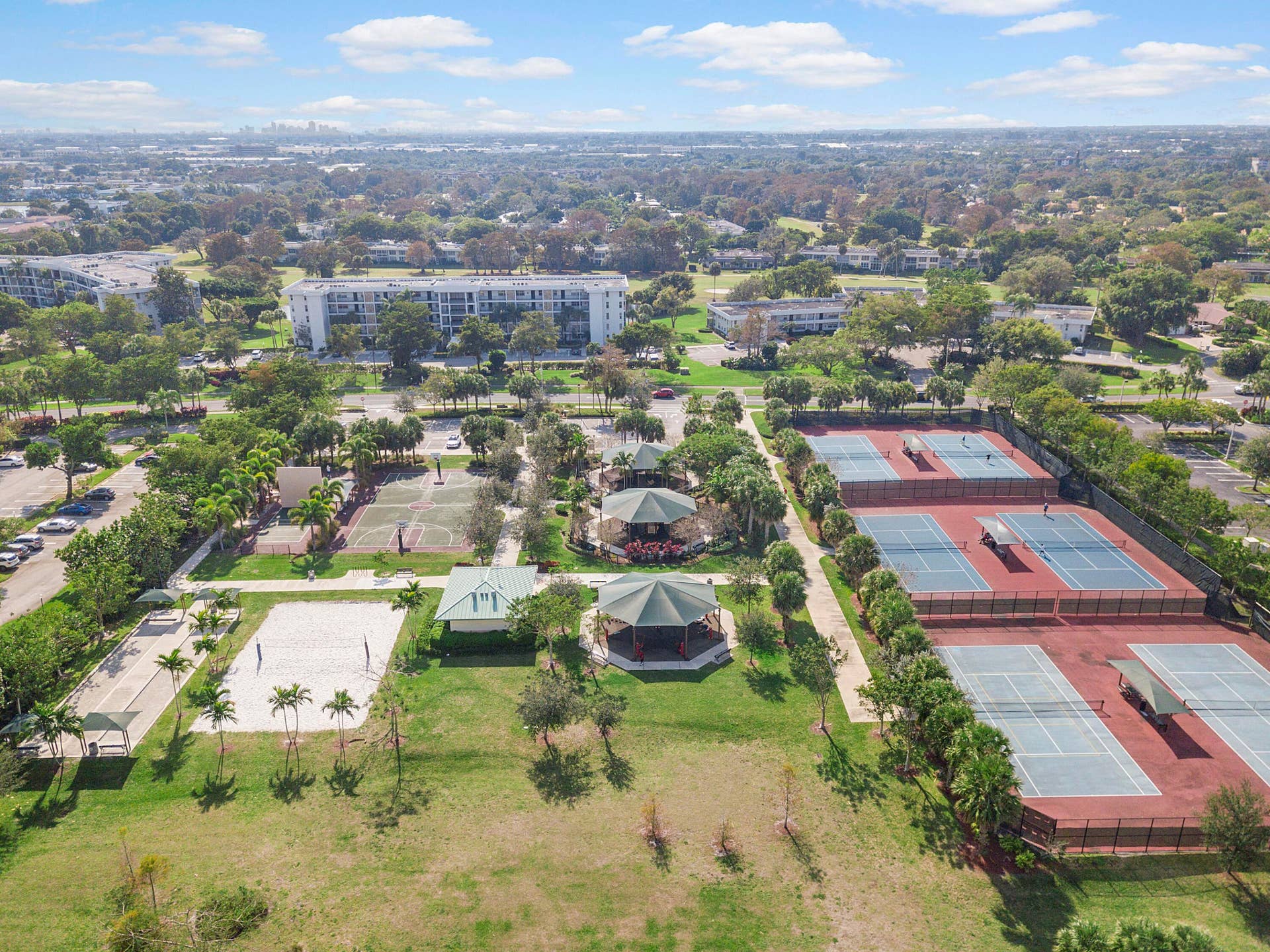 804 Cypress Grove Lane, #408, Pompano Beach, FL 33069 3960 Oaks Clubhouse Dr U306_06