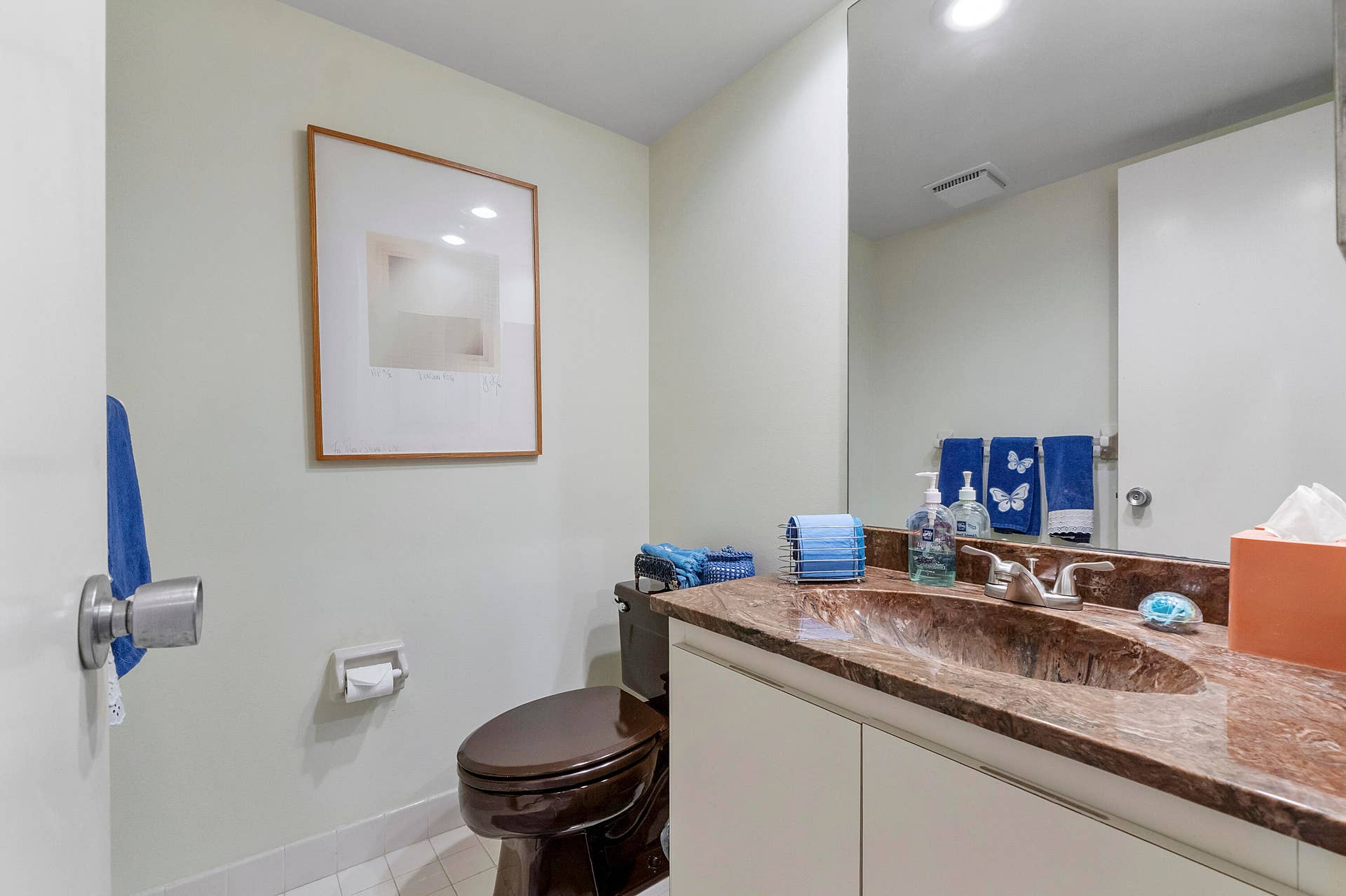 804 Cypress Grove Lane, #408, Pompano Beach, FL 33069 Half bath.