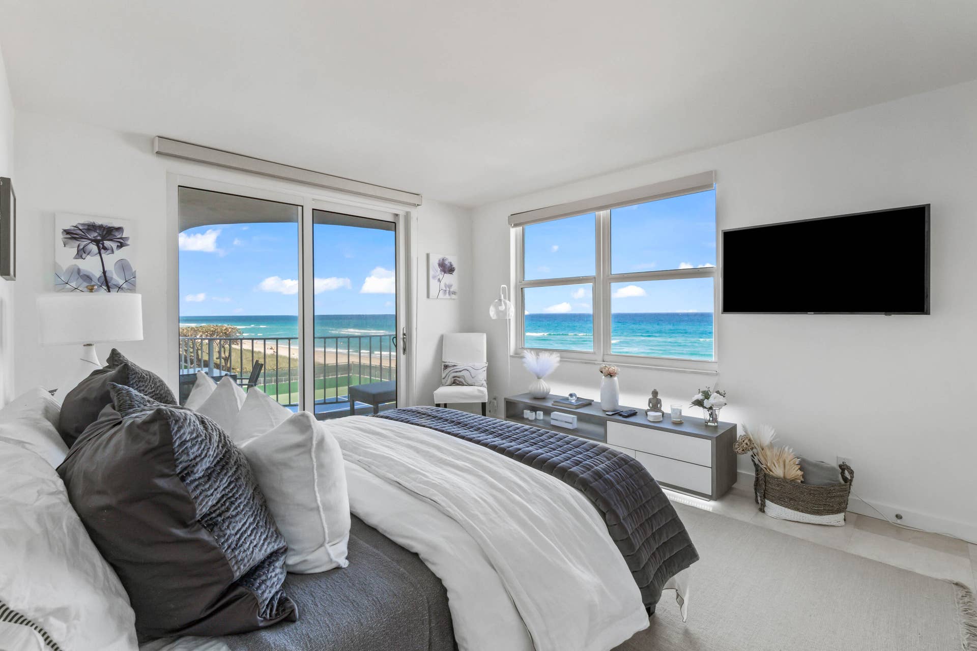 2295 S Ocean Boulevard, #425, Palm Beach, FL 33480 009-2295SouthOceanBoulevard-425-PalmBeac