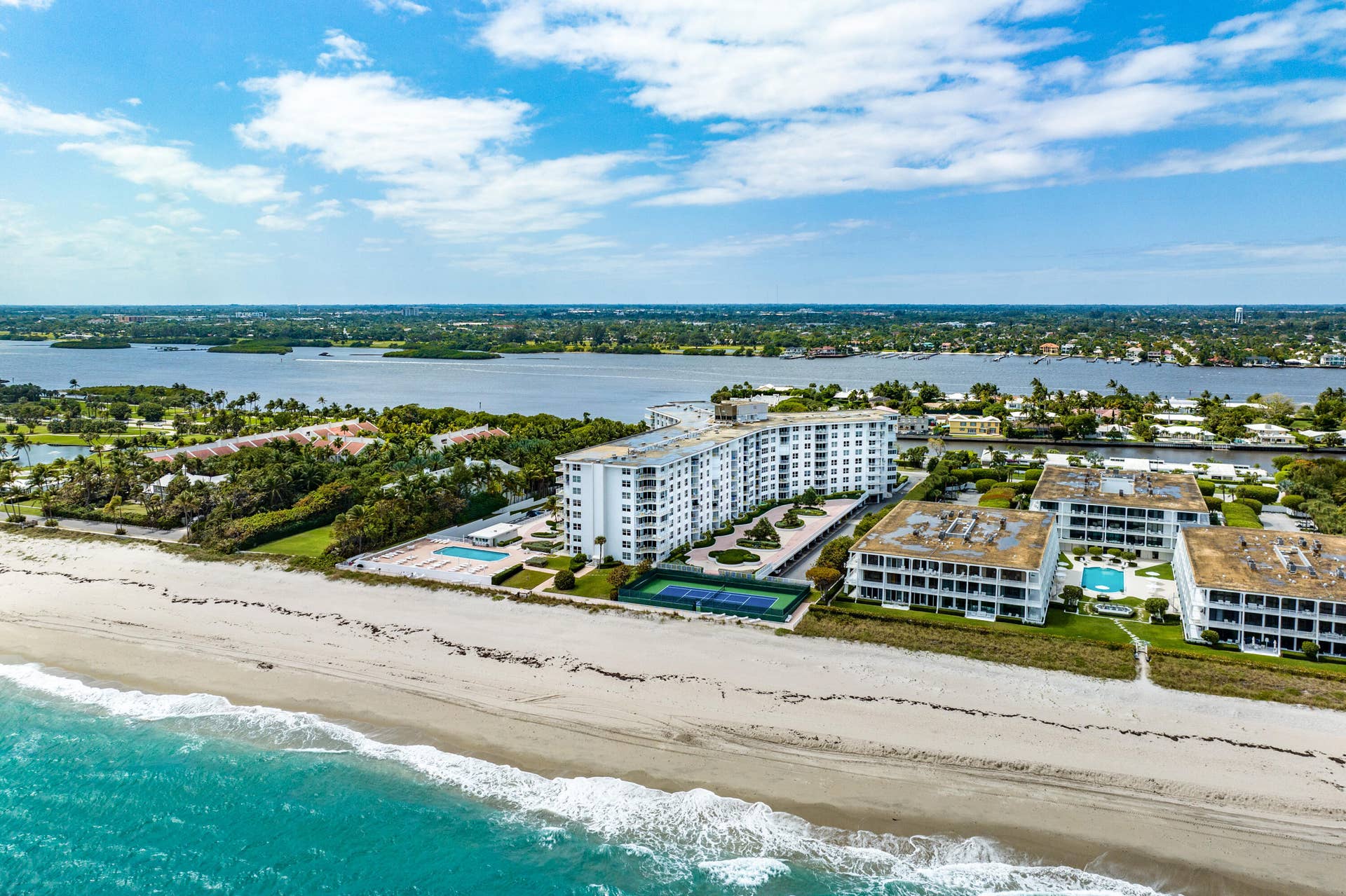 2295 S Ocean Boulevard, #425, Palm Beach, FL 33480 052-2295SouthOceanBoulevard-425-PalmBeac