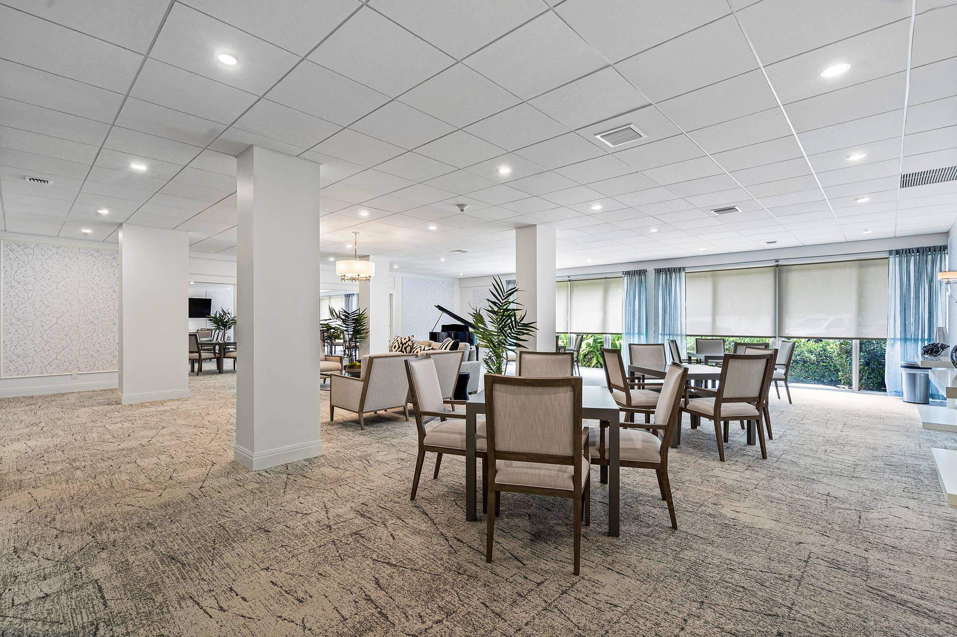 2295 S Ocean Boulevard, #425, Palm Beach, FL 33480 040-2295SouthOceanBoulevard-425-PalmBeac
