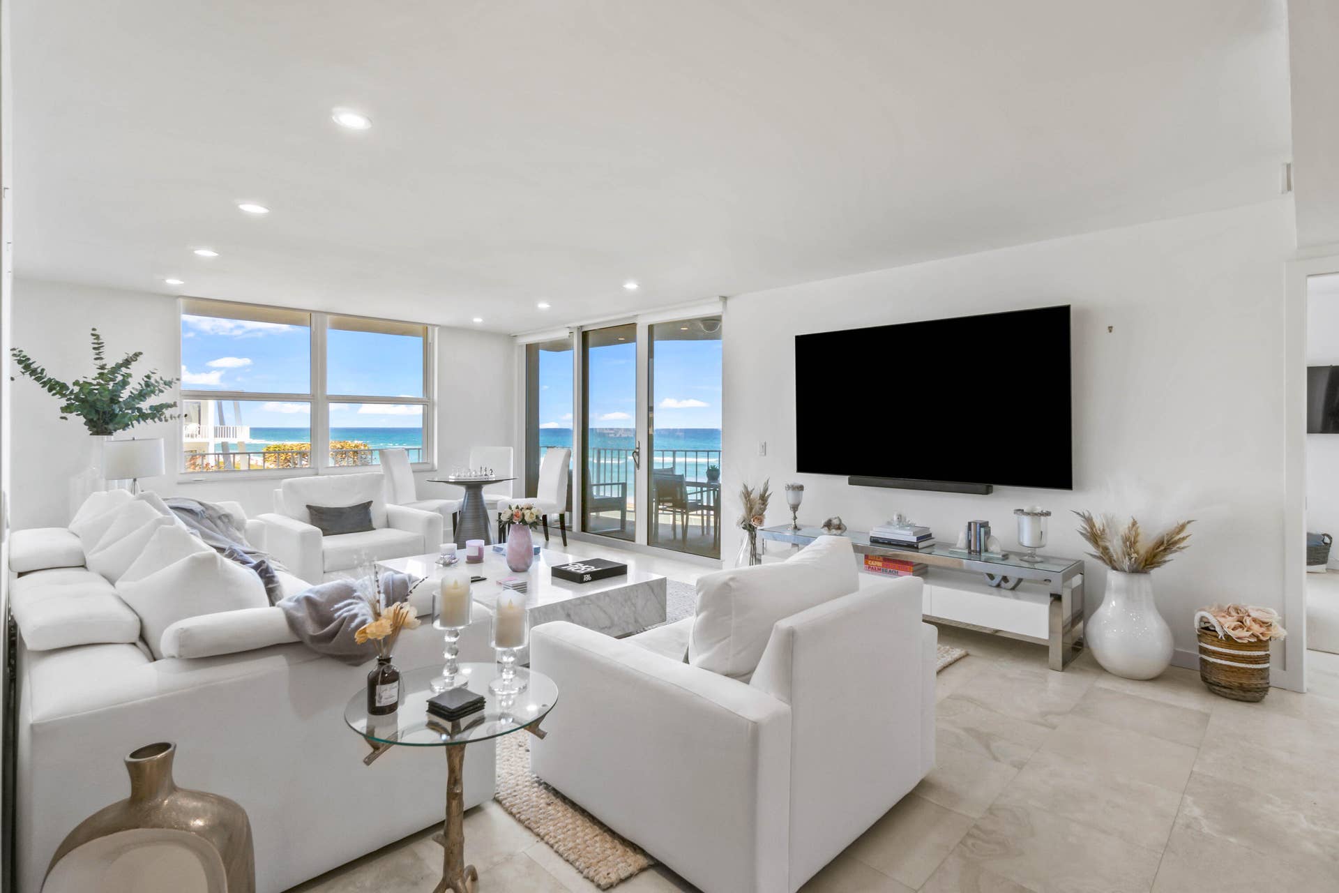 2295 S Ocean Boulevard, #425, Palm Beach, FL 33480 004-2295SouthOceanBoulevard-425-PalmBeac
