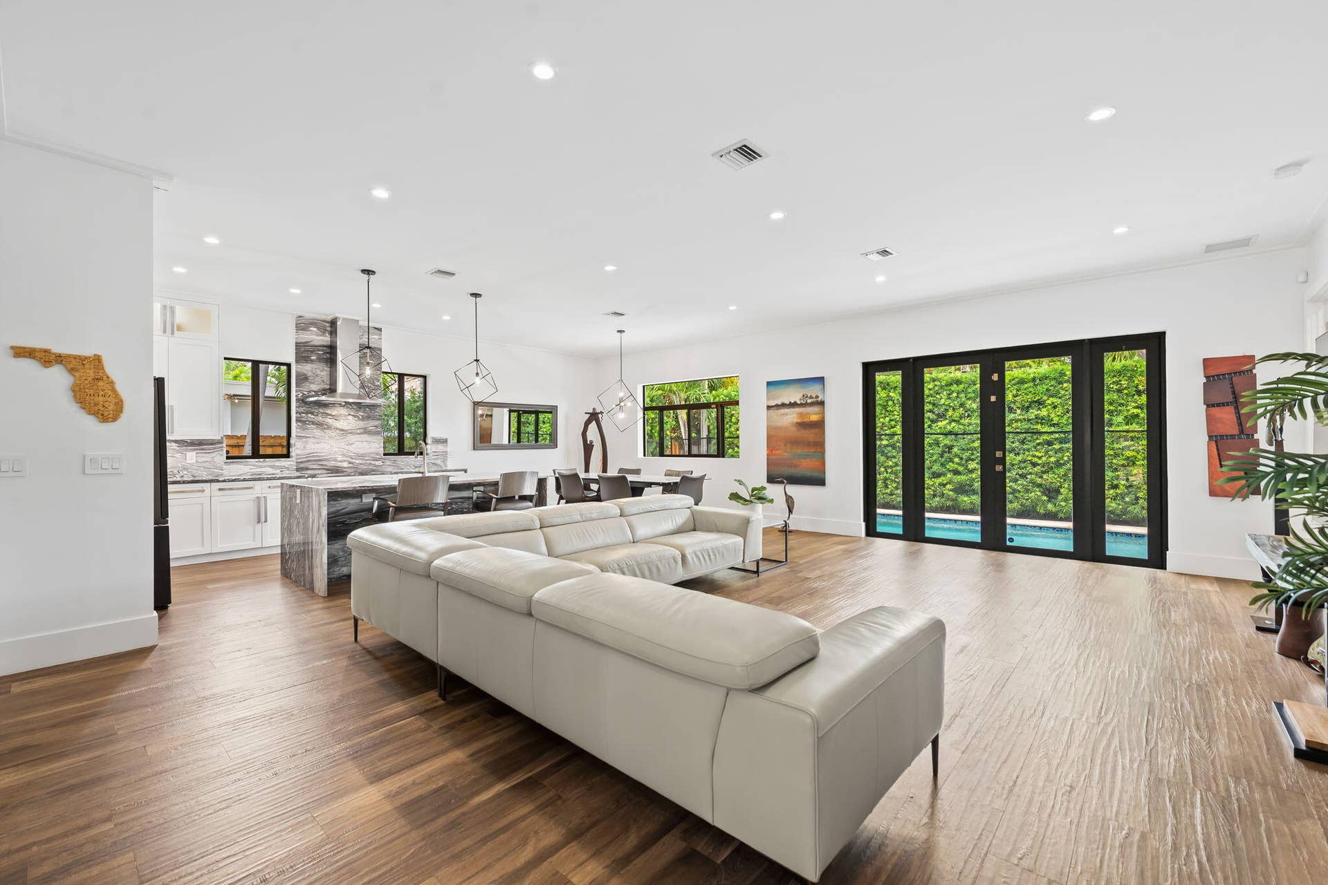 3209 Leigh Road, Pompano Beach, FL 33062 3209 family room