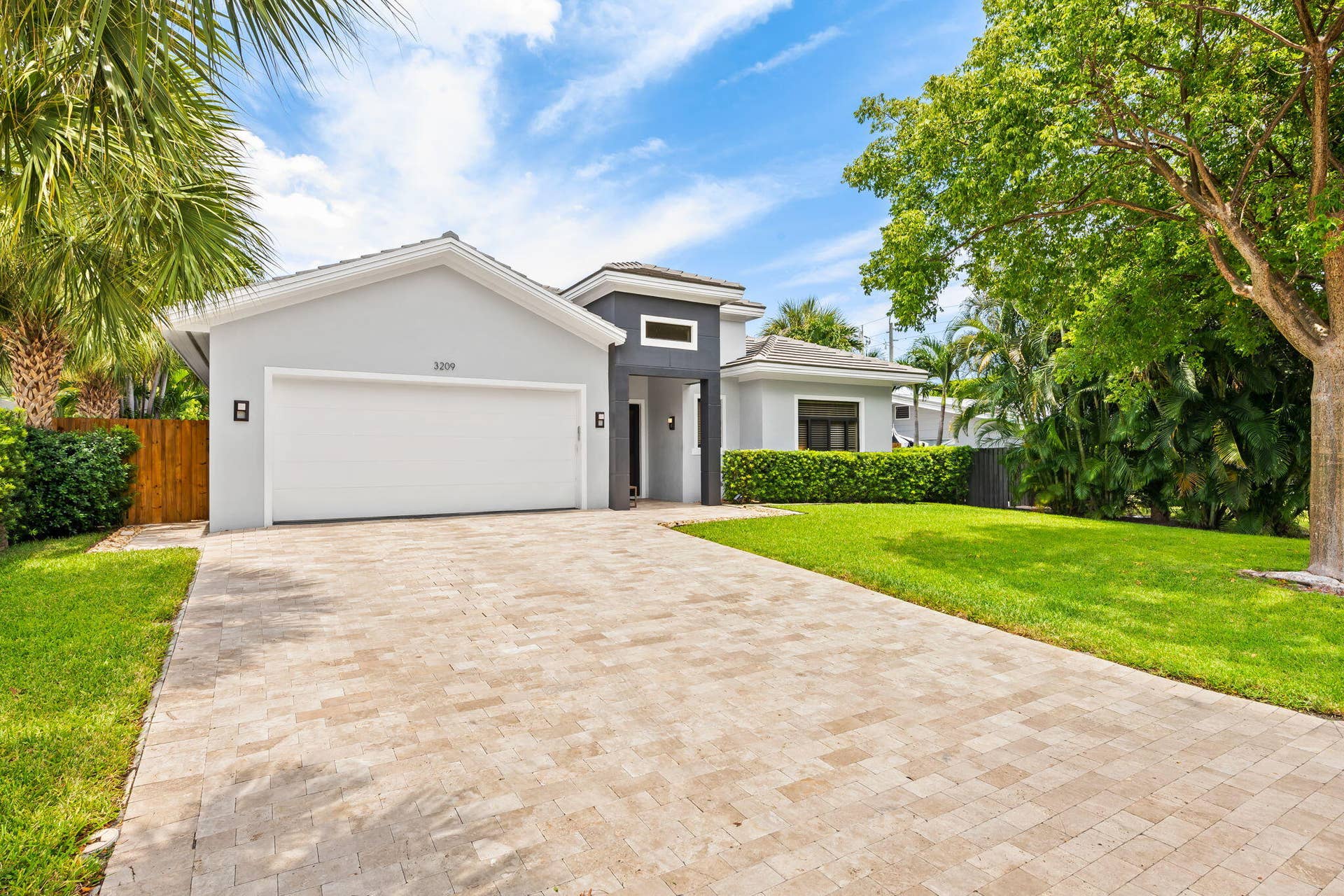 3209 Leigh Road, Pompano Beach, FL 33062 3209 Front