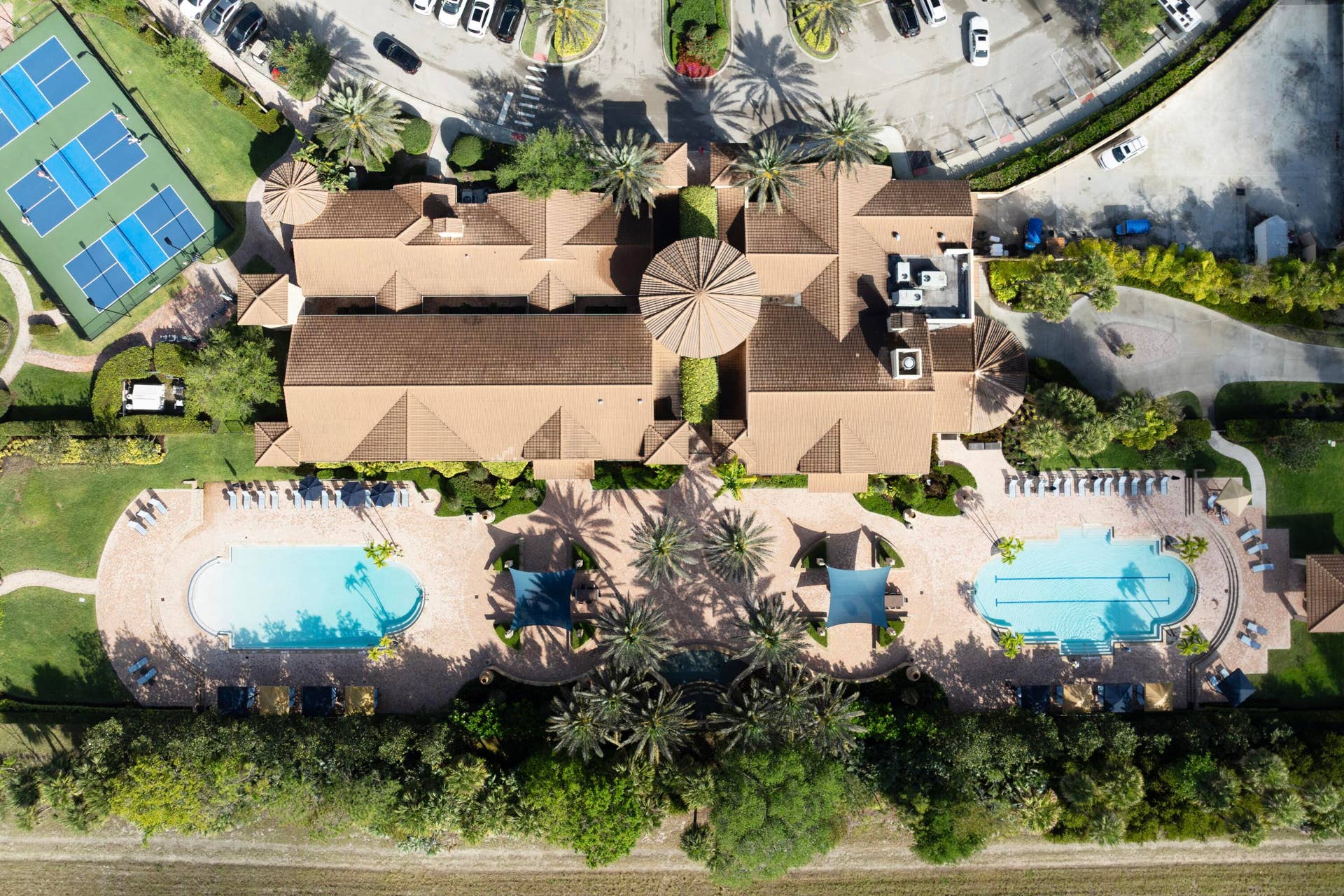 Sports Club, Tennis, Fitness, Pools