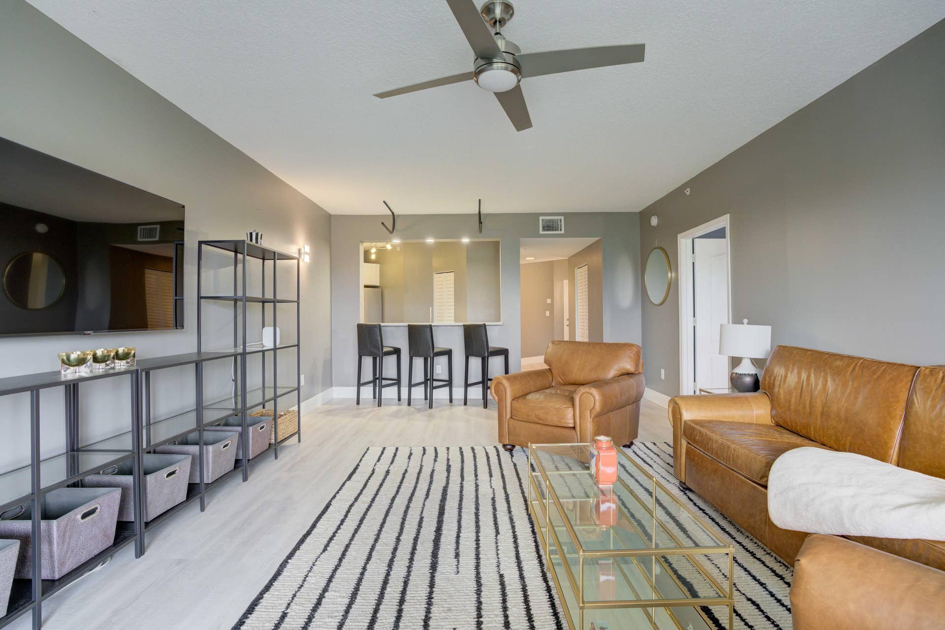 100 UNO LAGO Drive, #402, Juno Beach, FL 33408 Living Space