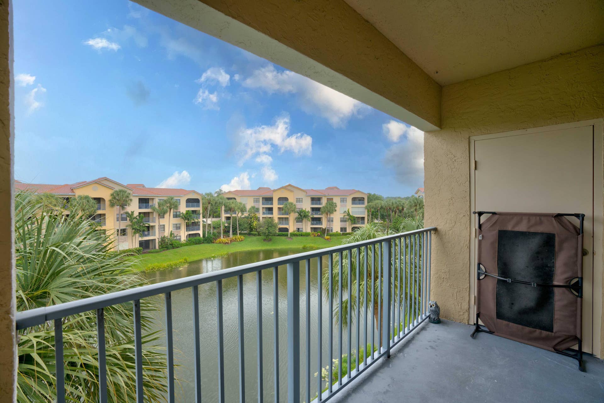 100 UNO LAGO Drive, #402, Juno Beach, FL 33408 Balcony View