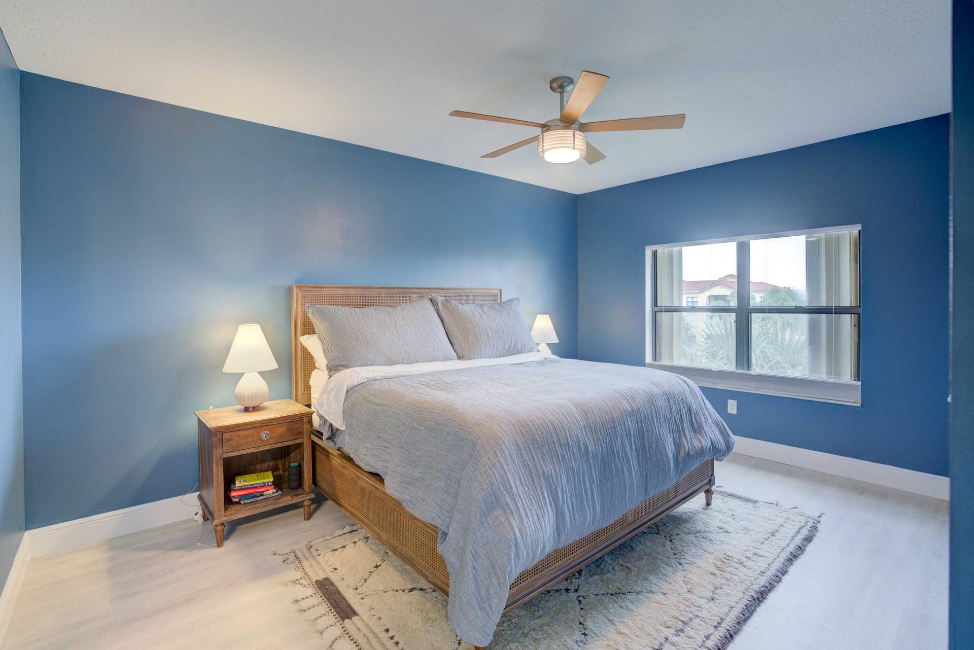 100 UNO LAGO Drive, #402, Juno Beach, FL 33408 Primary Bedroom