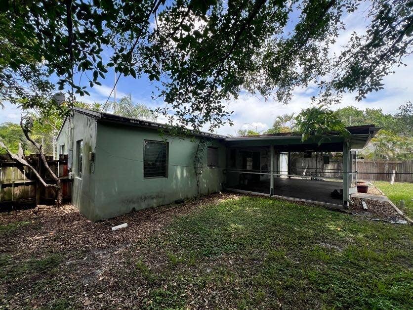 1732 NE 15TH Avenue, Fort Lauderdale, FL 33305 IMG_0526