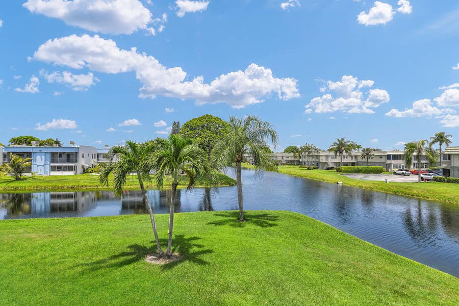 Property photo for 359 Saxony Trail, #H, Delray Beach, FL