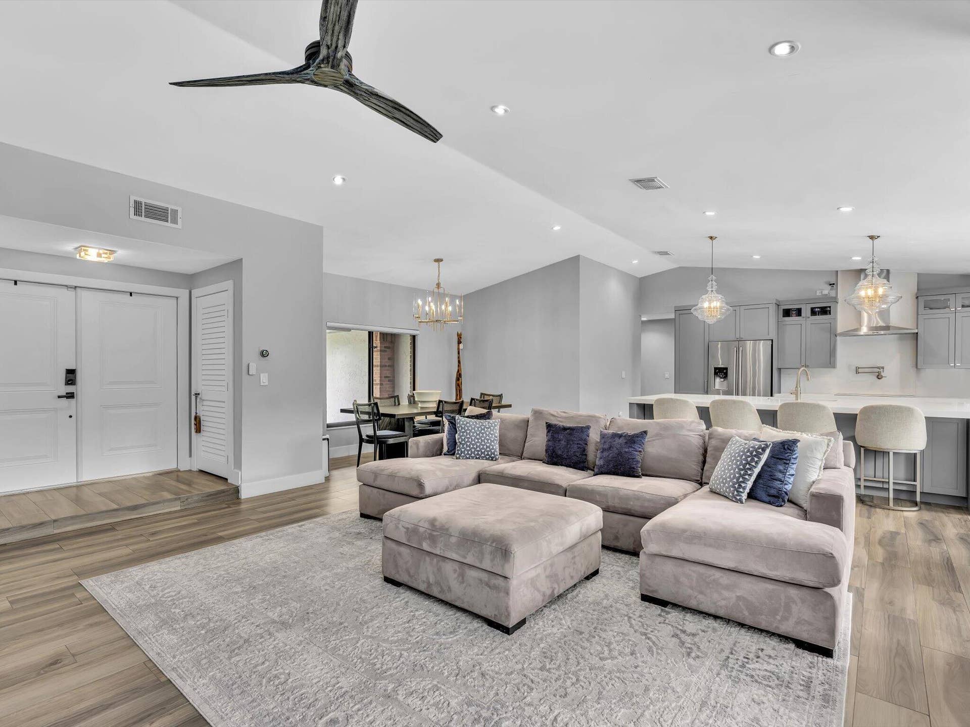 1341 White Stone Way, Davie, FL 33325 11-FPP00386
