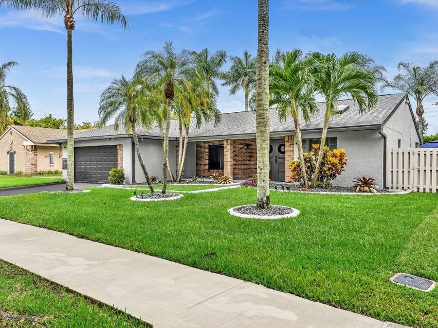 Property photo for 1341 White Stone Way, Davie, FL