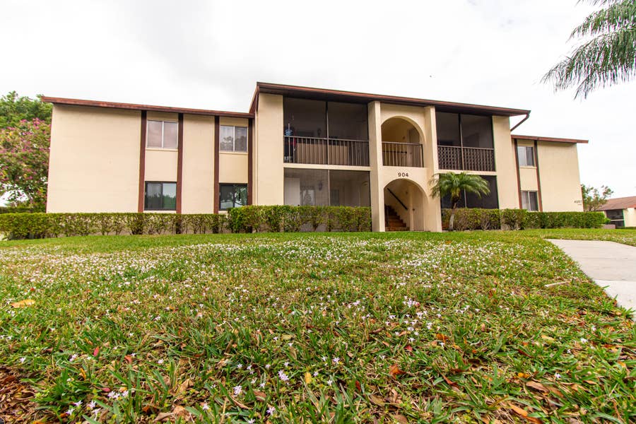 Property photo for 4987 SABLE PINE Circle, #D2, West Palm Beach, FL