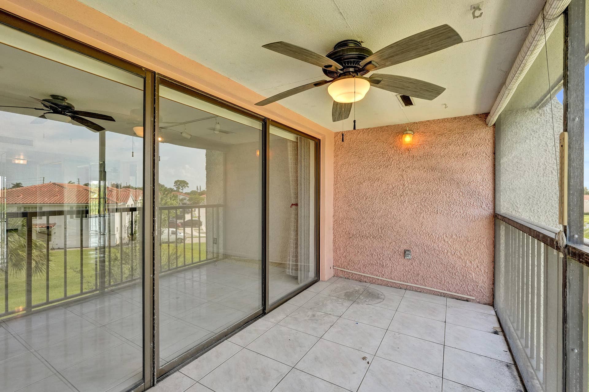 4100 TIVOLI Court, #304, Lake Worth, FL 33467 DSC07276