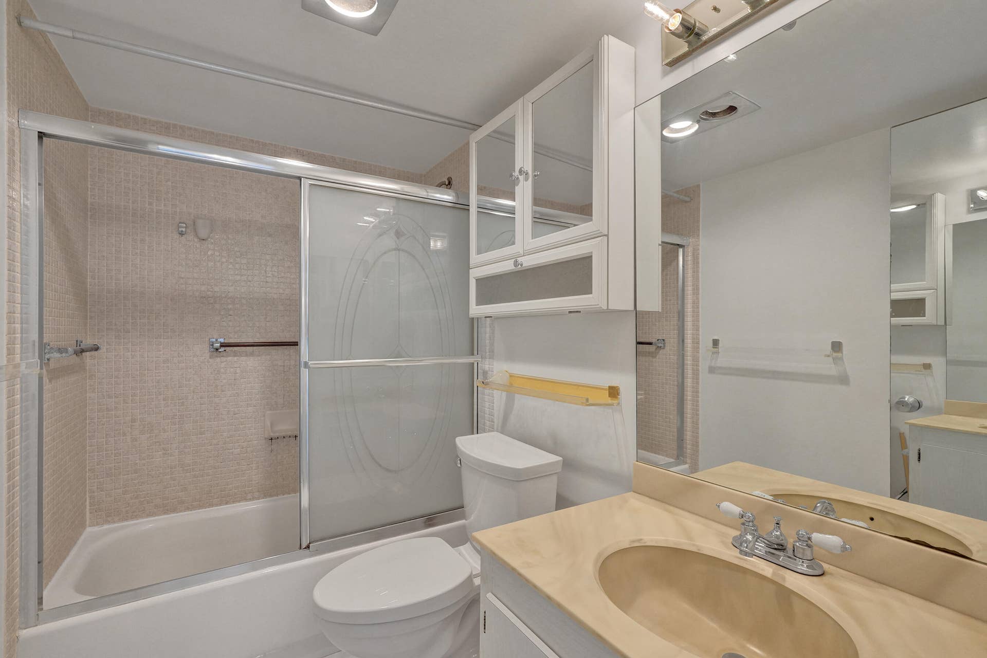 4100 TIVOLI Court, #304, Lake Worth, FL 33467 DSC07207