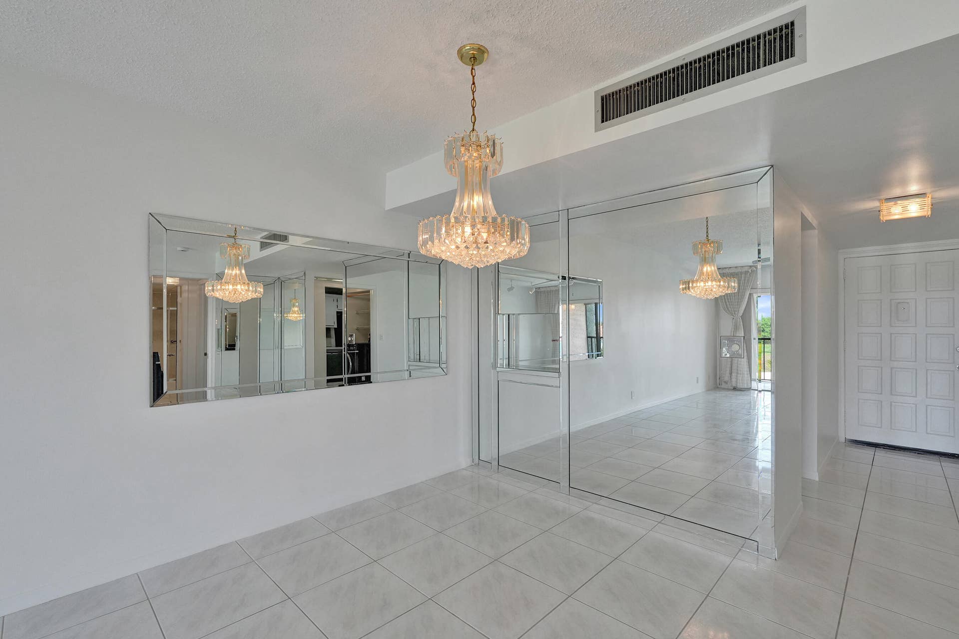 4100 TIVOLI Court, #304, Lake Worth, FL 33467 DSC07234