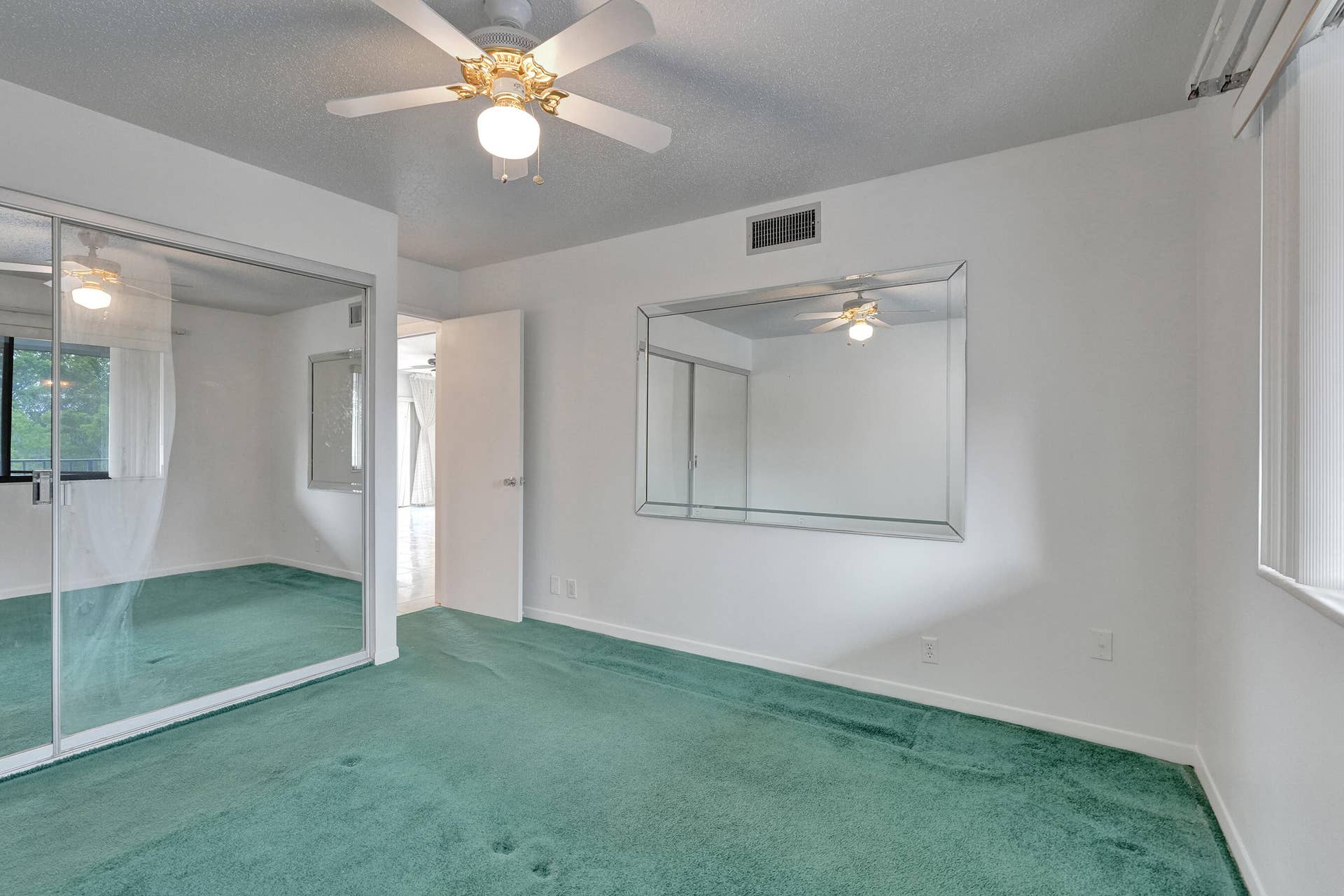 4100 TIVOLI Court, #304, Lake Worth, FL 33467 DSC07201