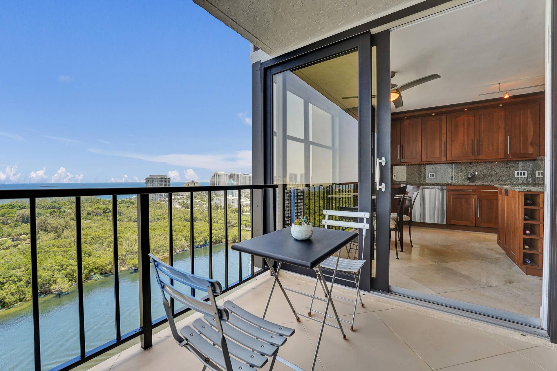 936 Intracoastal Drive, #22C, Fort Lauderdale, FL 33304 DSC02295