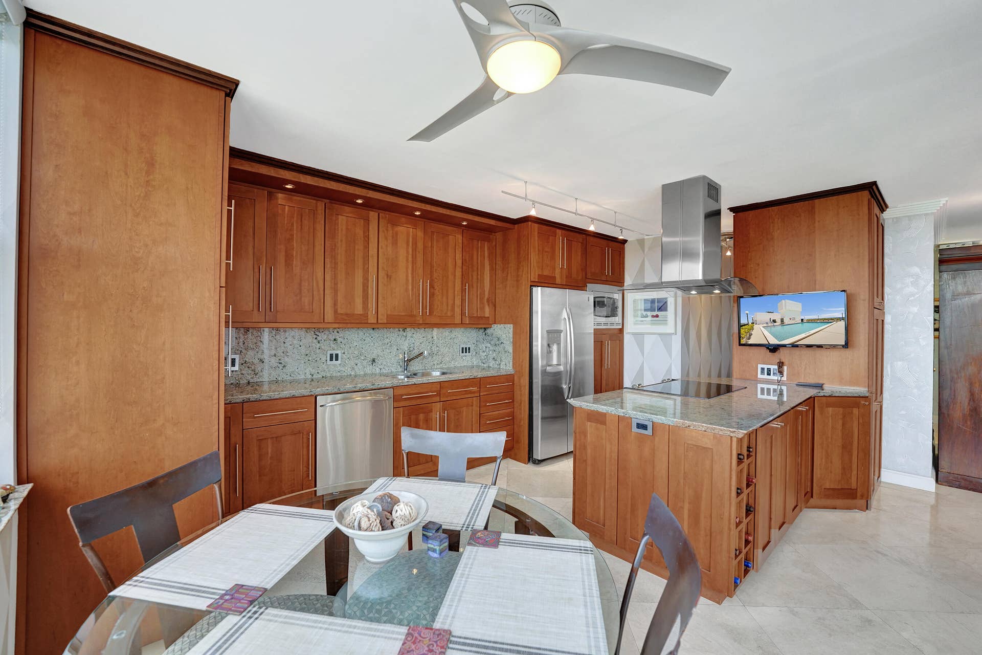 936 Intracoastal Drive, #22C, Fort Lauderdale, FL 33304 DSC02247