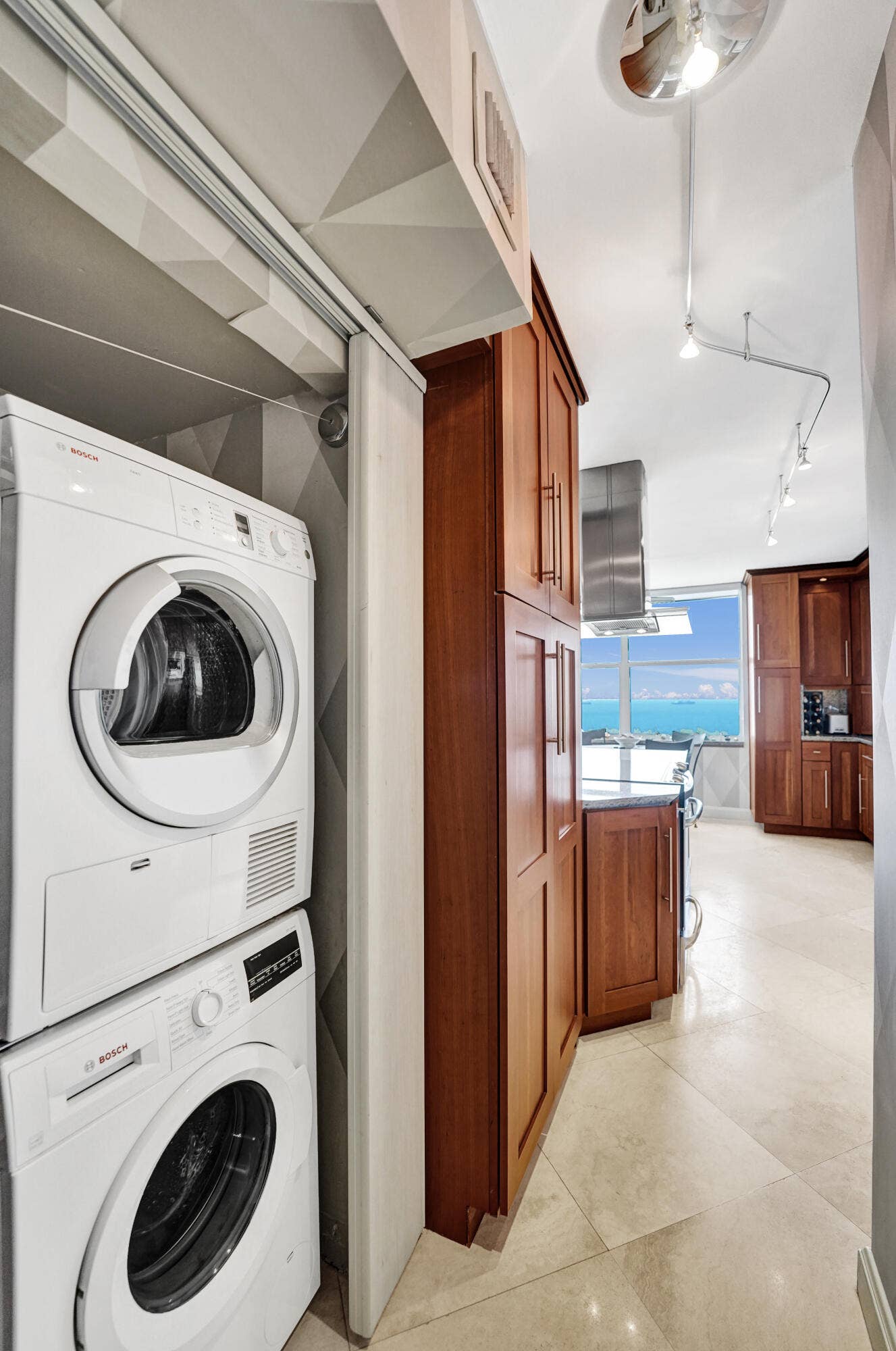 936 Intracoastal Drive, #22C, Fort Lauderdale, FL 33304 DSC02274