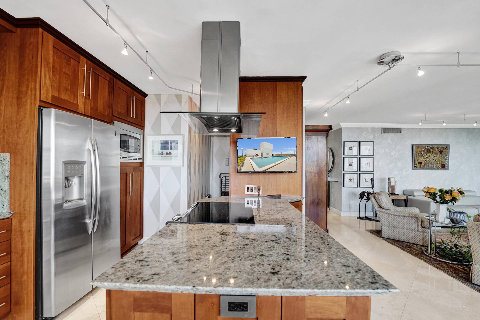 936 Intracoastal Drive, #22C, Fort Lauderdale, FL 33304 DSC02250