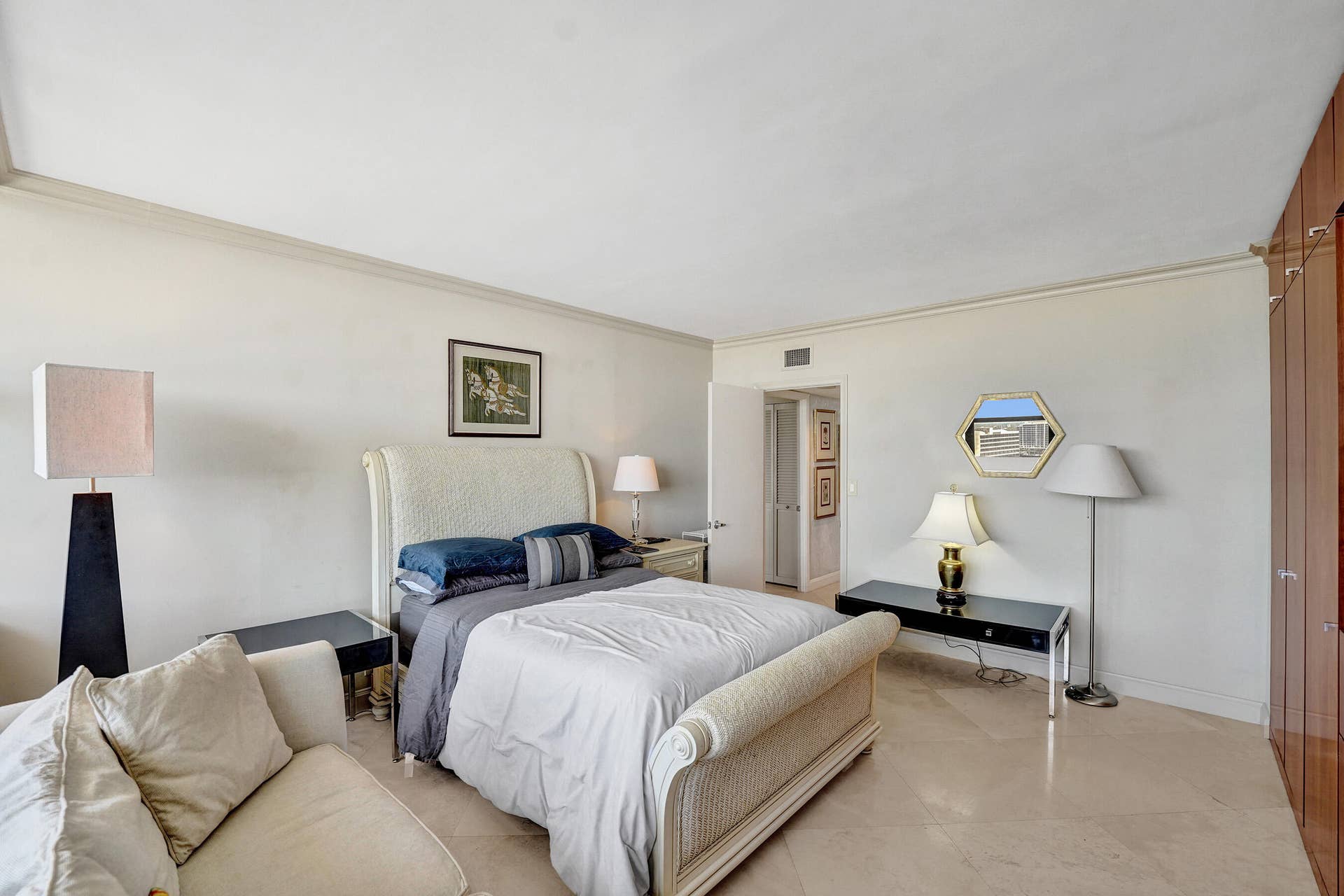 936 Intracoastal Drive, #22C, Fort Lauderdale, FL 33304 DSC02127