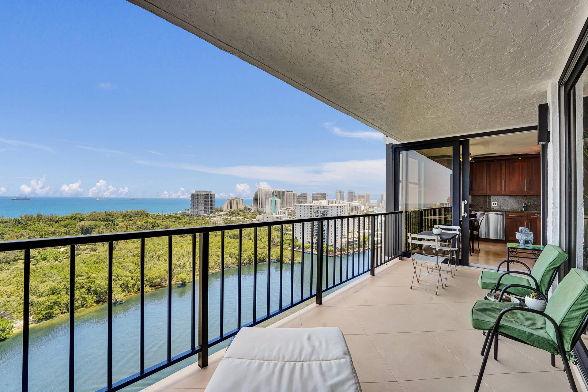936 Intracoastal Drive, #22C, Fort Lauderdale, FL 33304 DSC02292