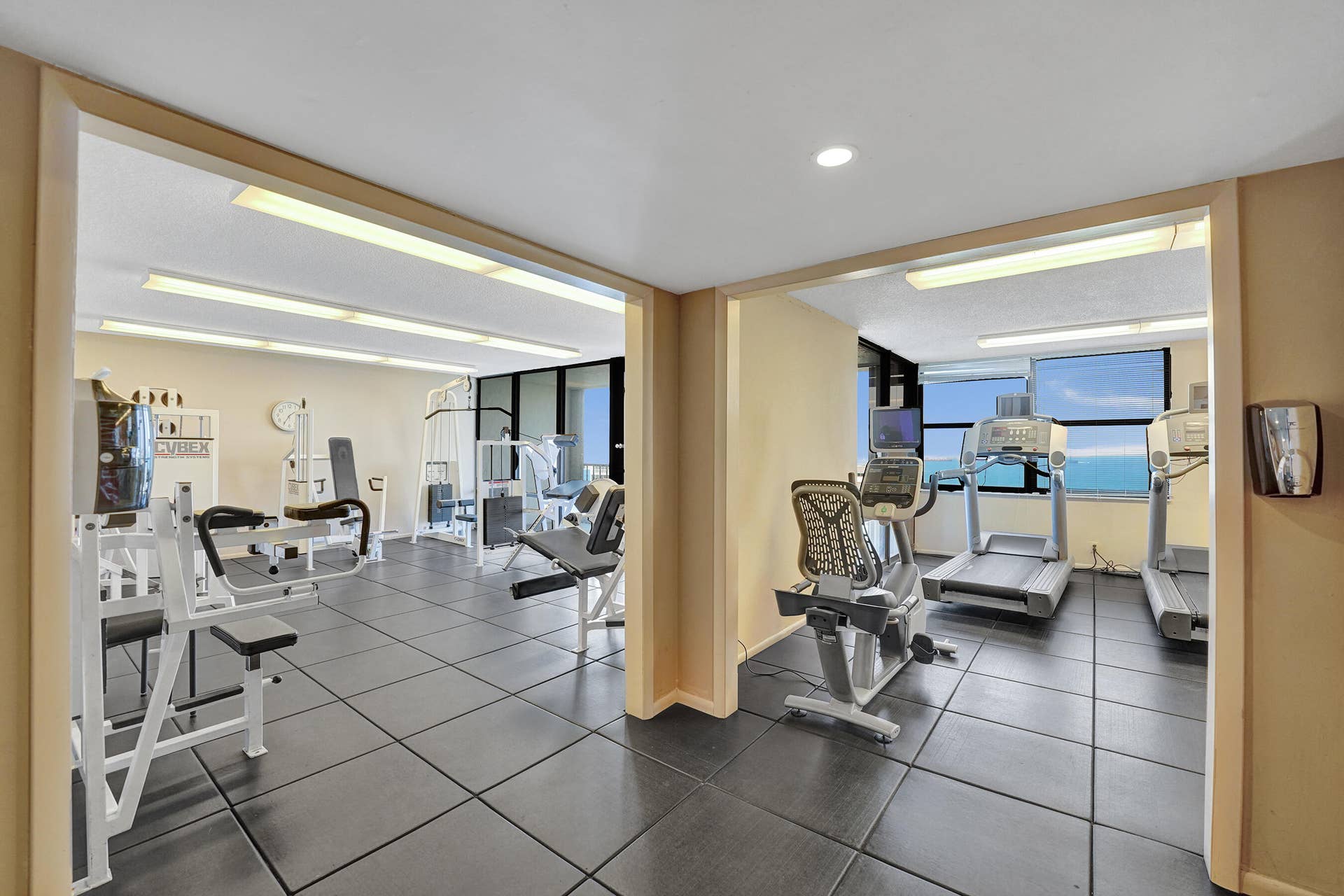 936 Intracoastal Drive, #22C, Fort Lauderdale, FL 33304 DSC02373