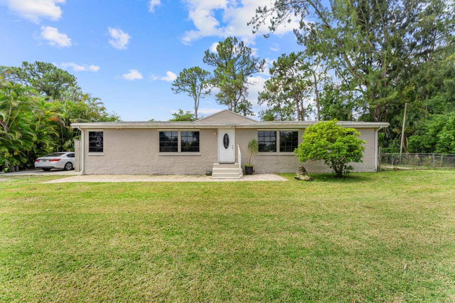 Property photo for 11682 60th Street N, West Palm Beach, FL