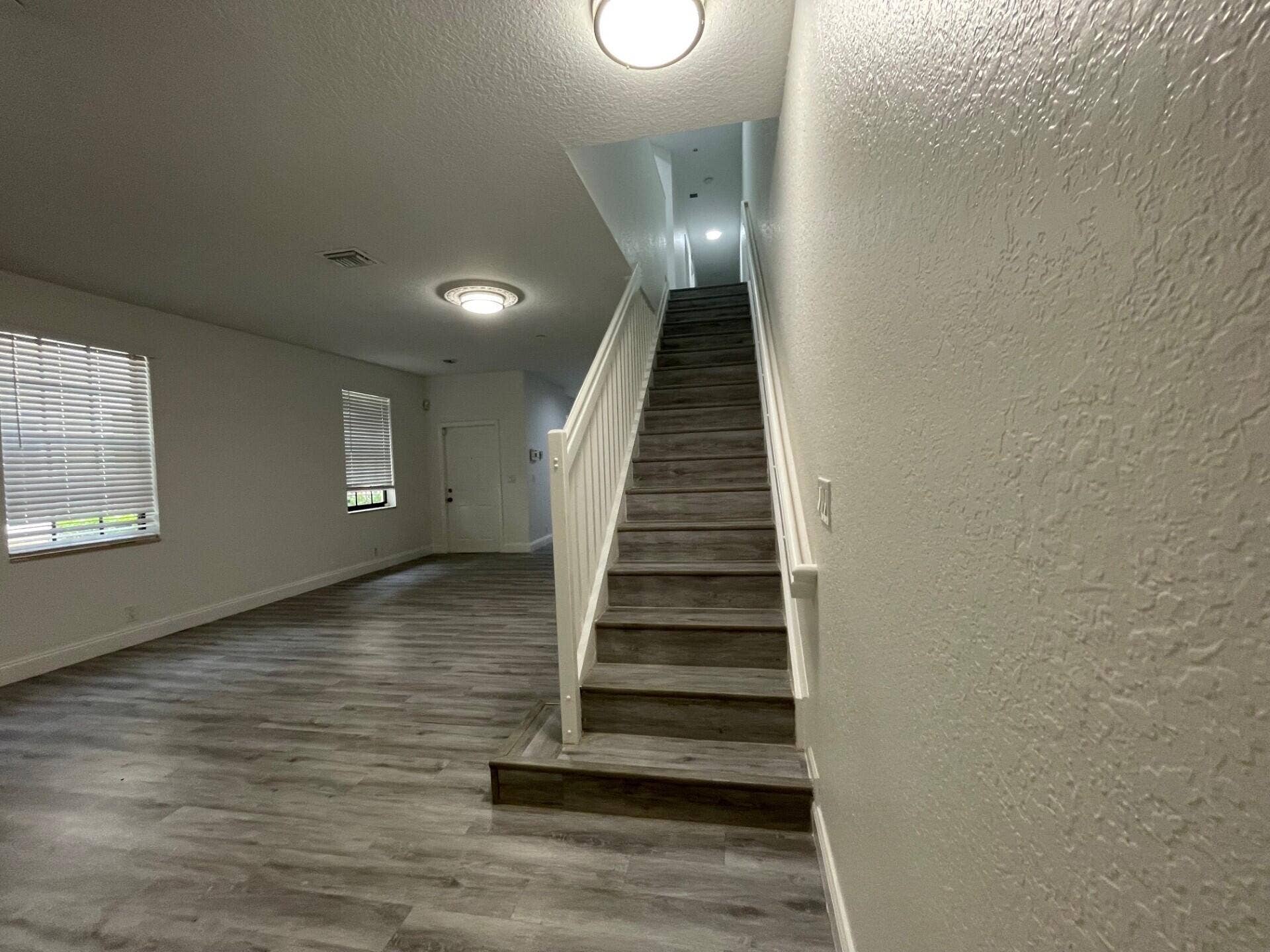 4329 VINEYARD Circle, #4329, Weston, FL 33332 4329-005